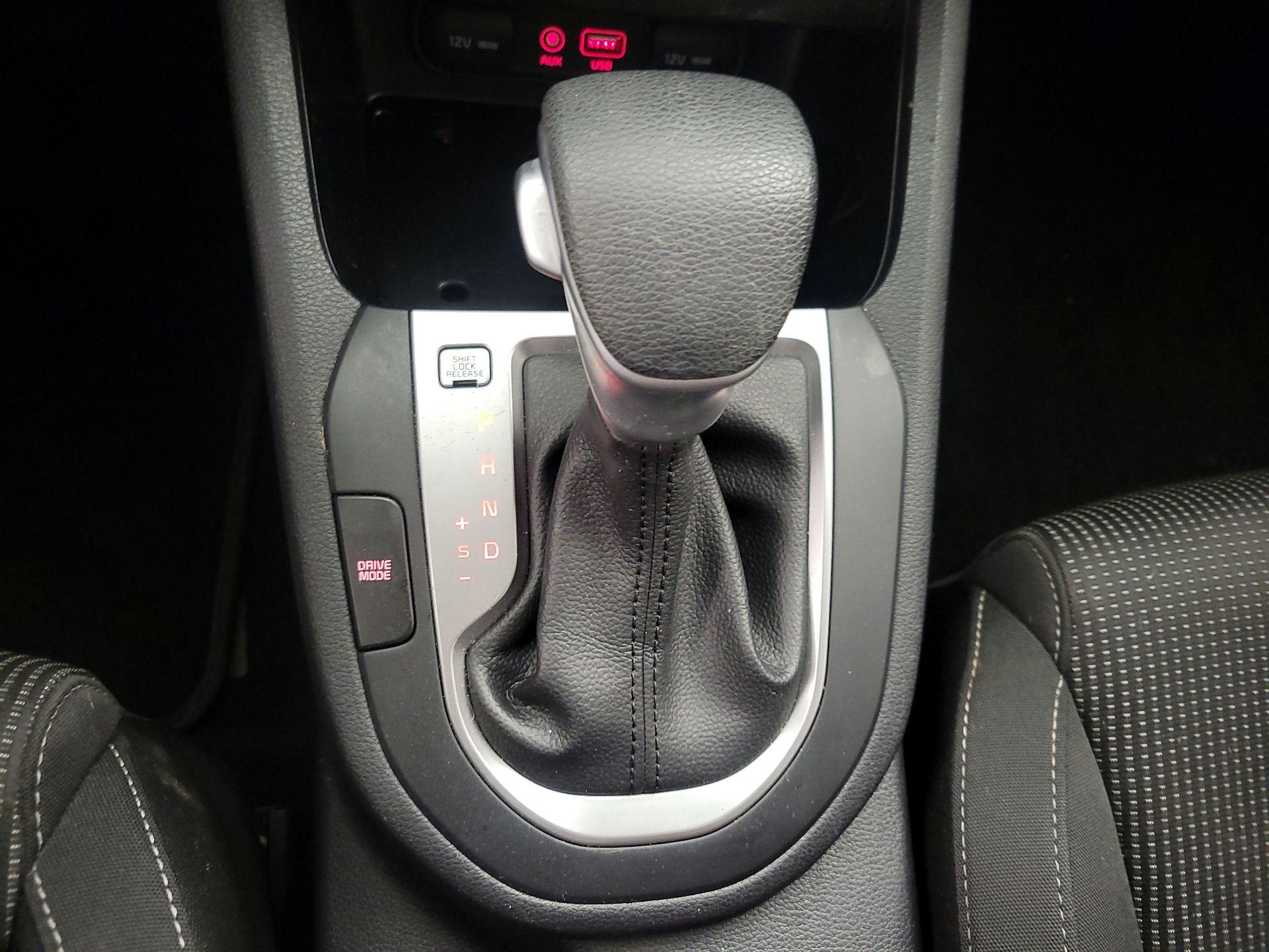 Thumbnail: 2021 Kia Forte - 17