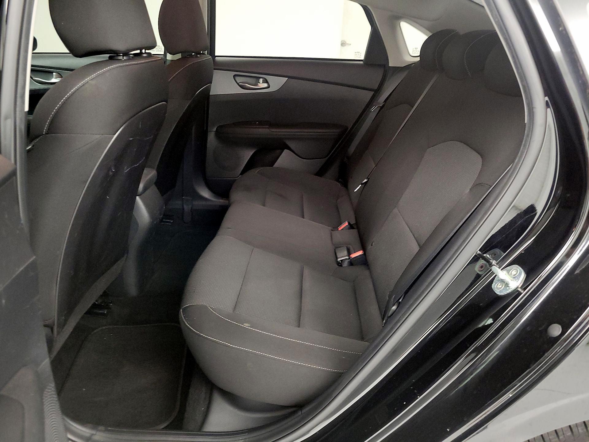 Thumbnail: 2021 Kia Forte - 19