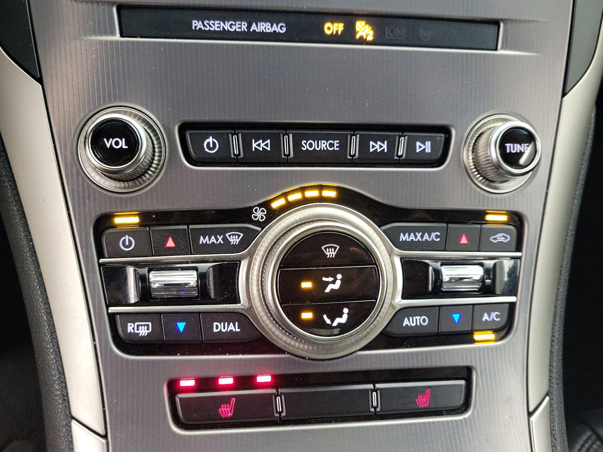 Thumbnail: 2019 Lincoln MKZ - 16