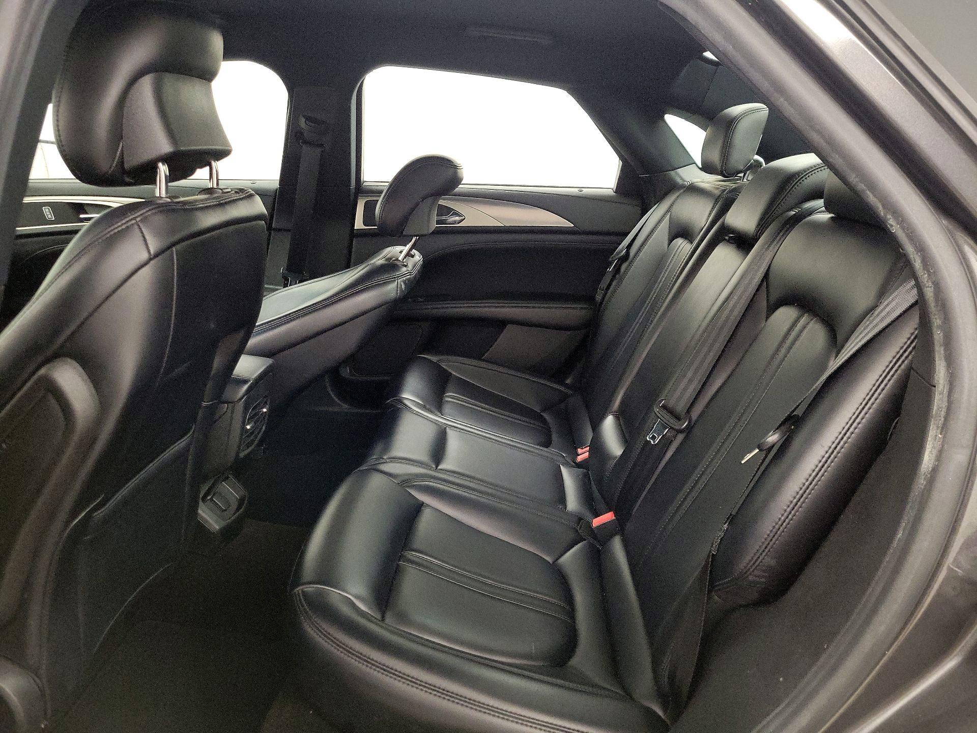 Thumbnail: 2019 Lincoln MKZ - 19