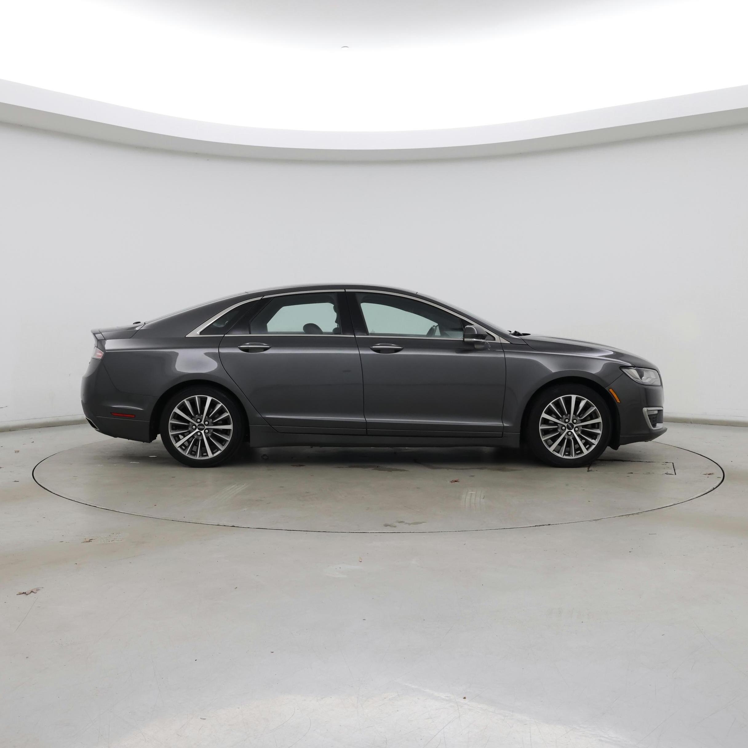 Thumbnail: 2019 Lincoln MKZ - 7