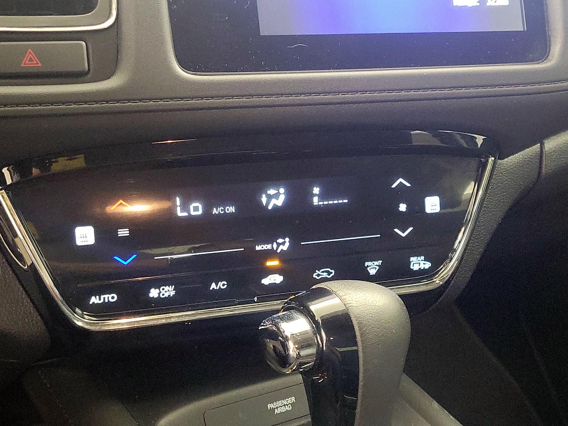 Thumbnail: 2016 Honda HR-V - 17