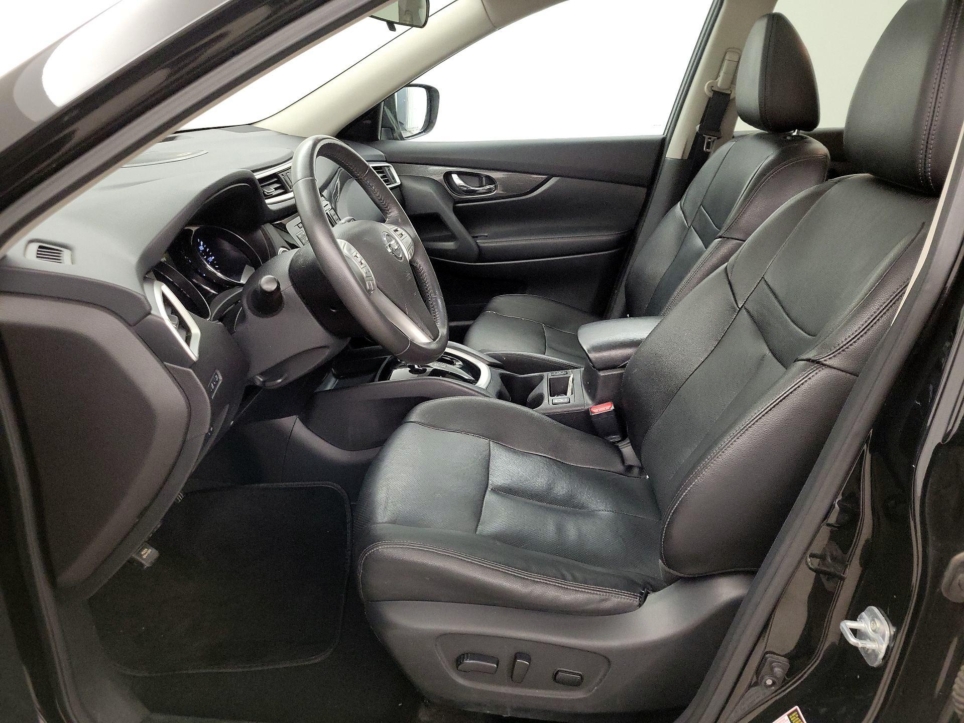 Thumbnail: 2016 Nissan Rogue - 11