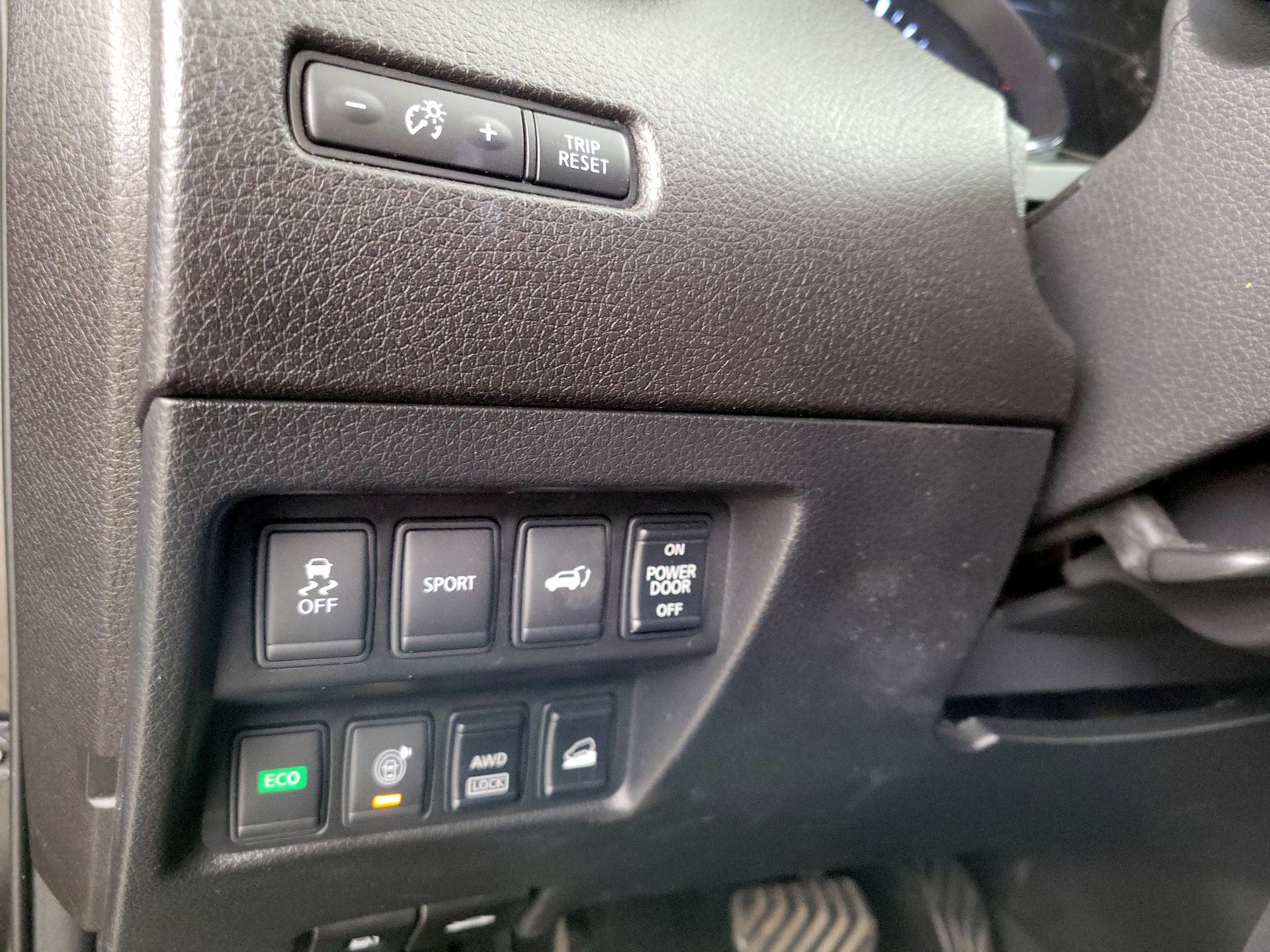 Thumbnail: 2016 Nissan Rogue - 13