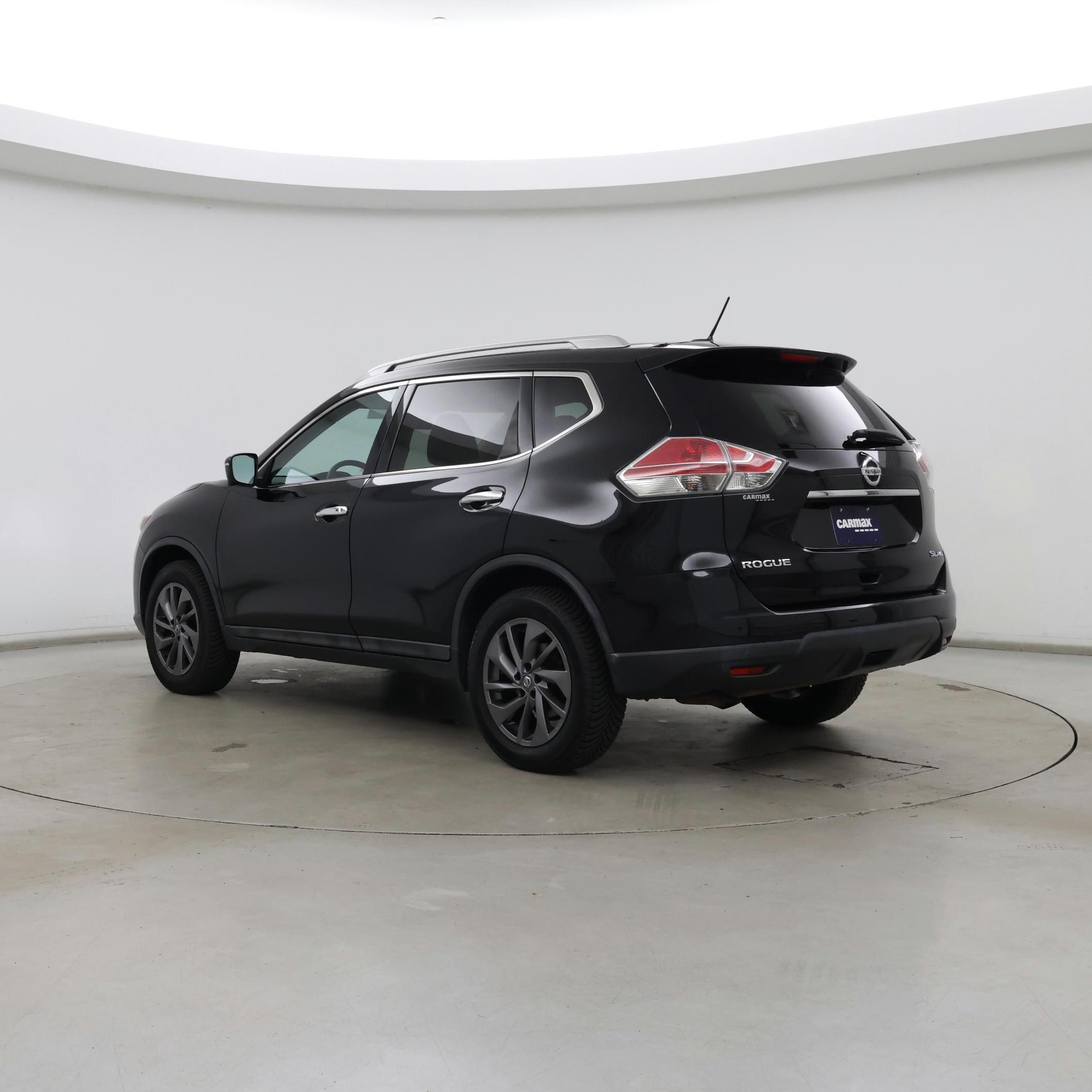Thumbnail: 2016 Nissan Rogue - 2