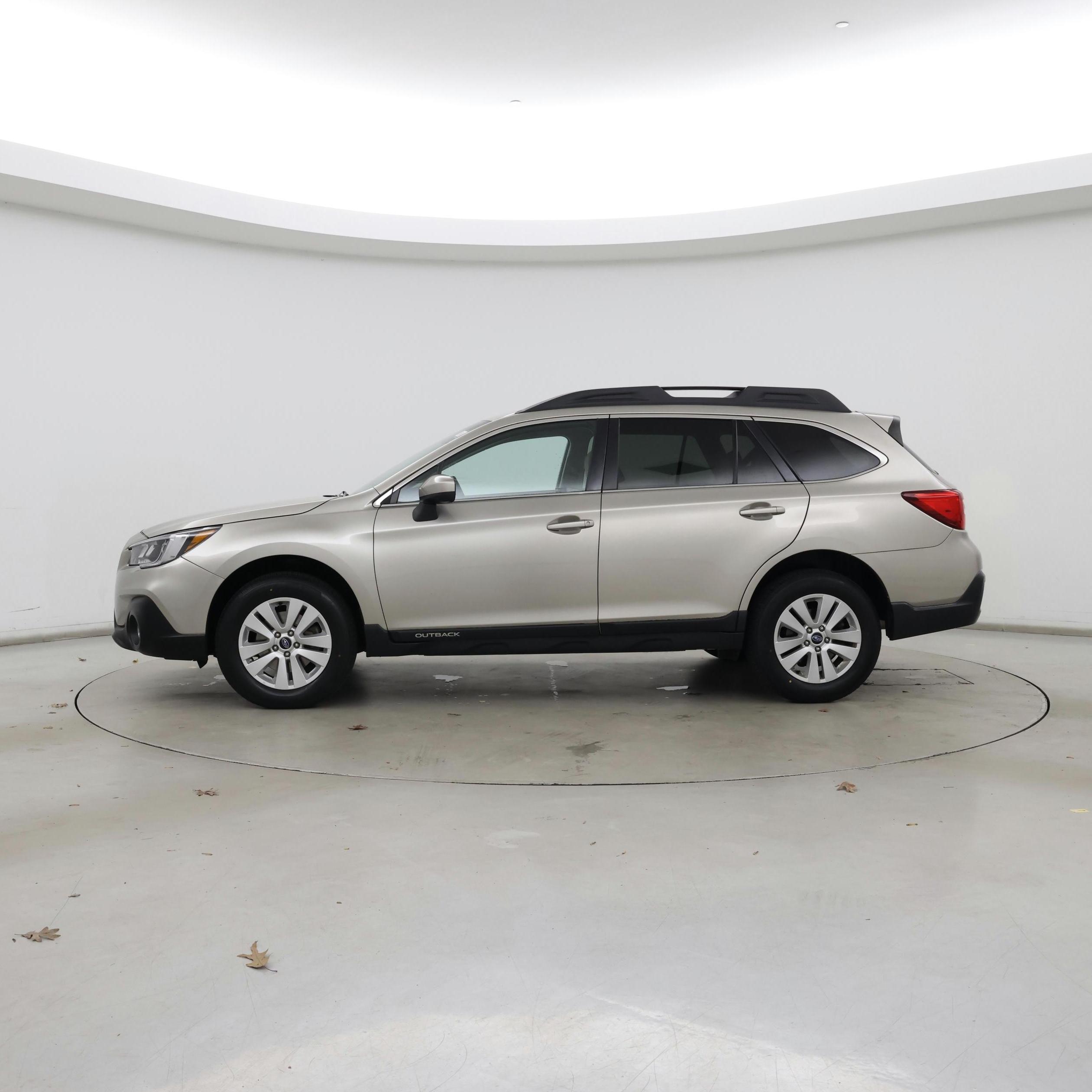 Thumbnail: 2019 Subaru Outback - 3