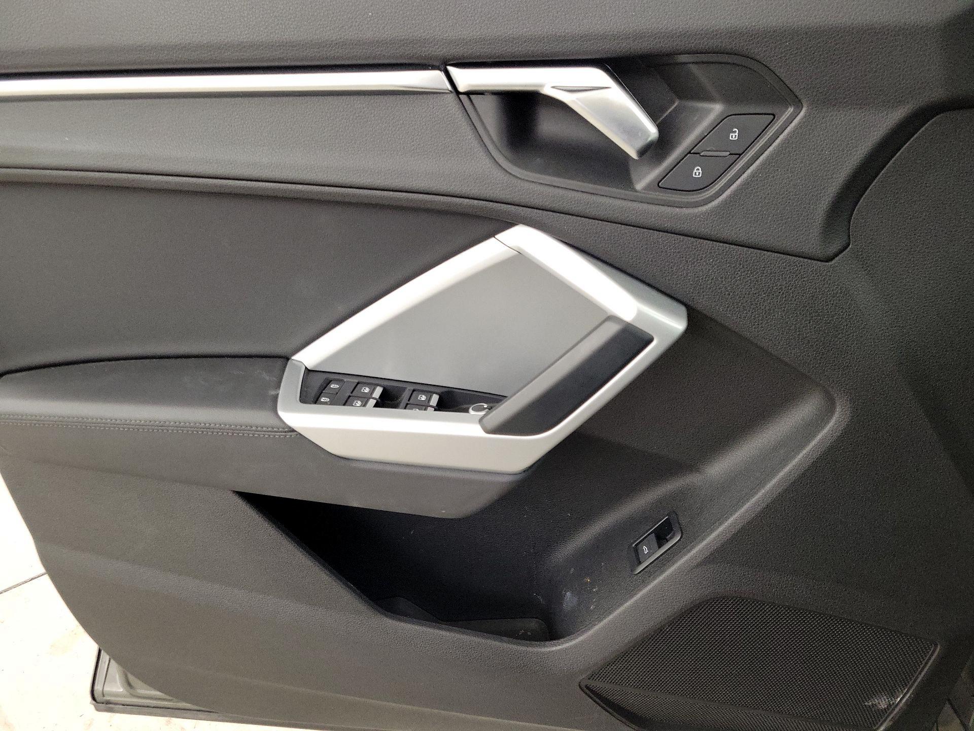 Thumbnail: 2021 Audi Q3 - 12