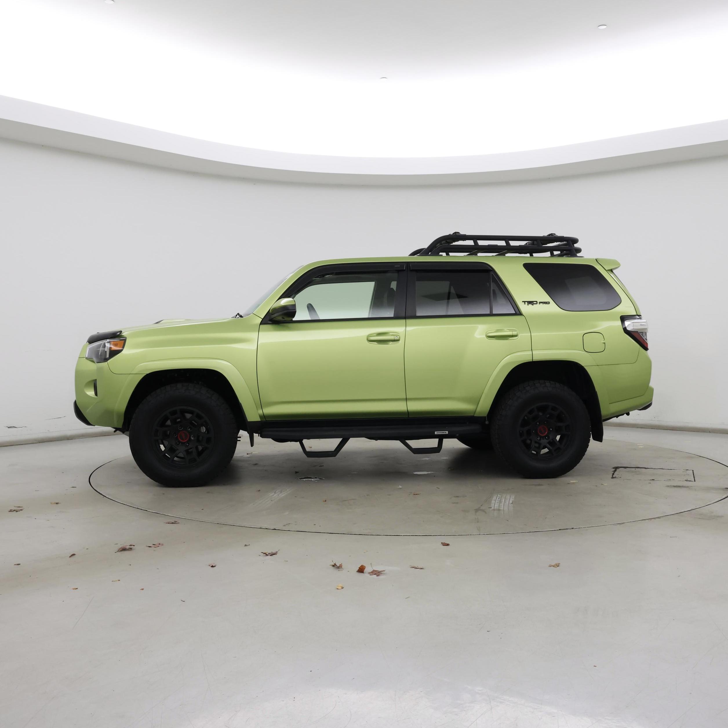 Thumbnail: 2022 Toyota 4Runner - 3