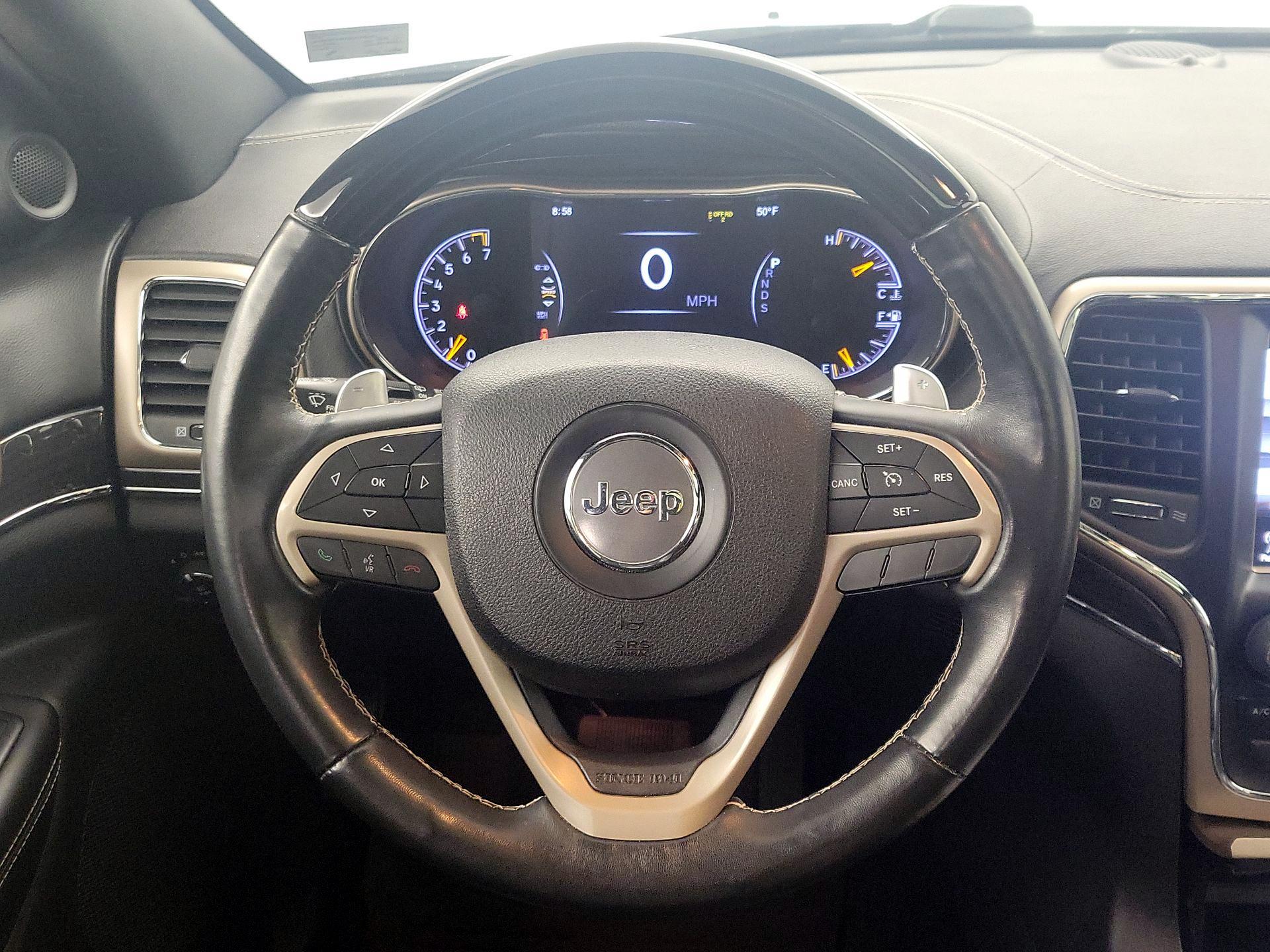 Thumbnail: 2015 Jeep Grand Cherokee - 10