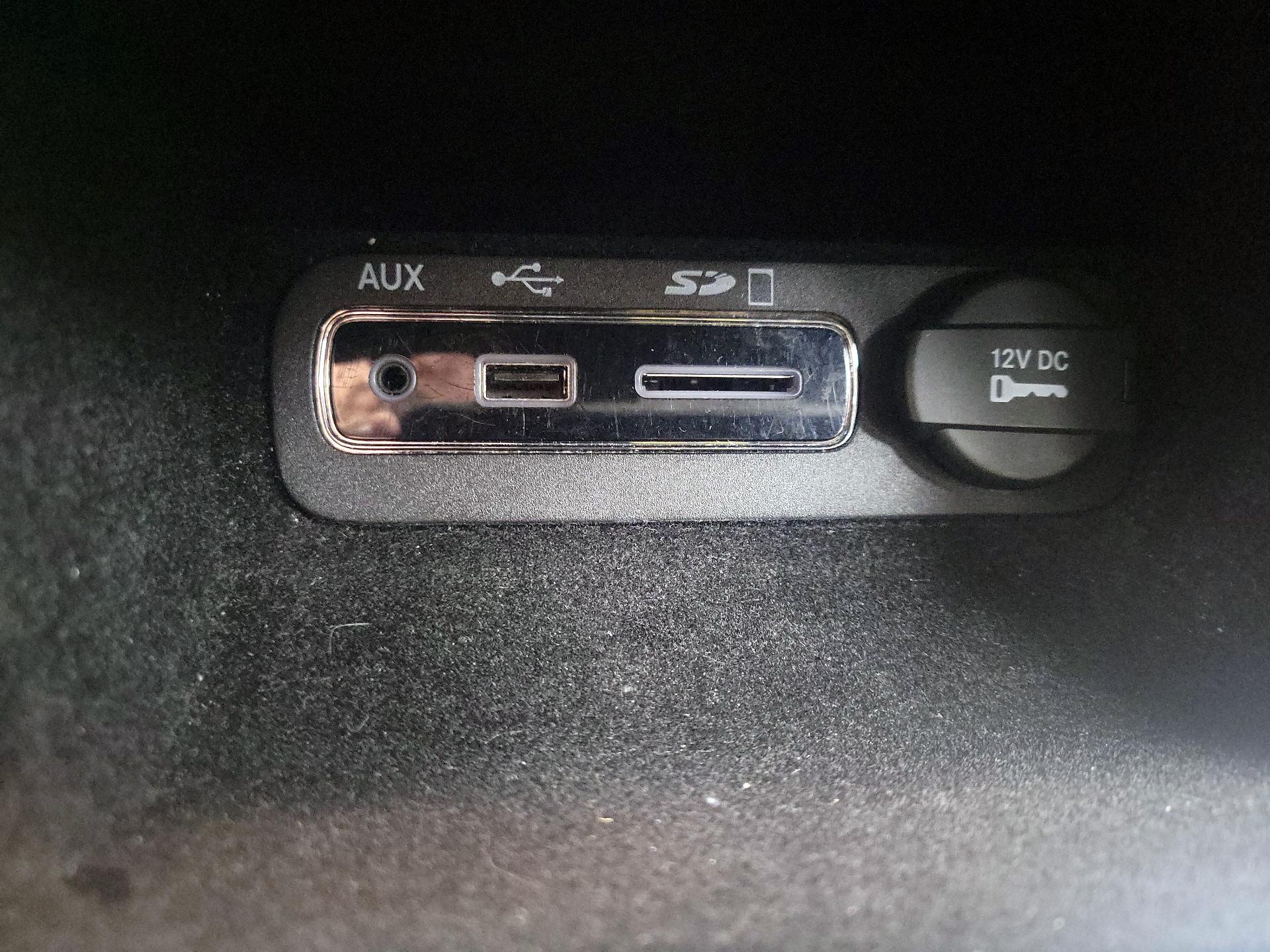 Thumbnail: 2015 Jeep Grand Cherokee - 19