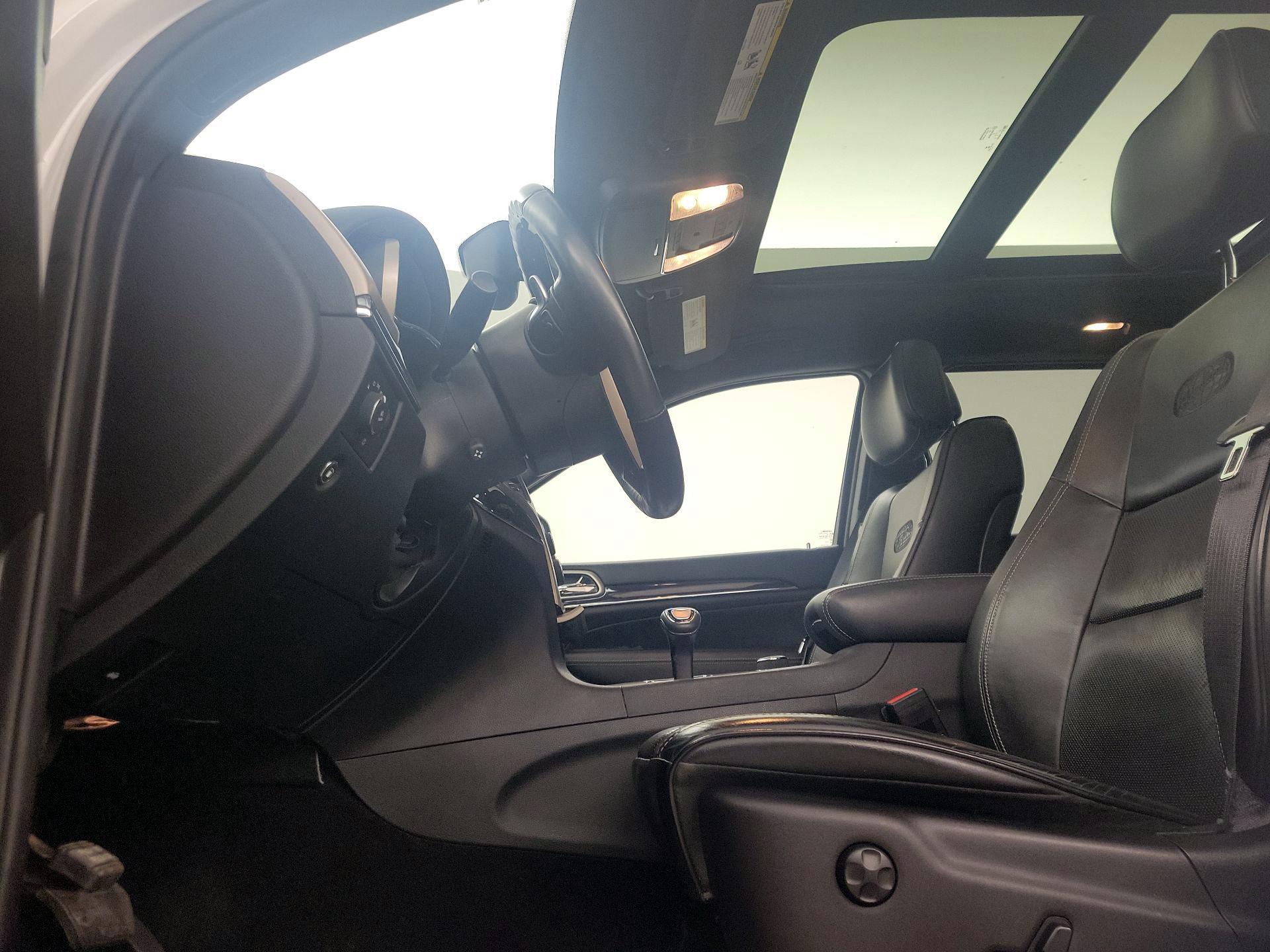 Thumbnail: 2015 Jeep Grand Cherokee - 20