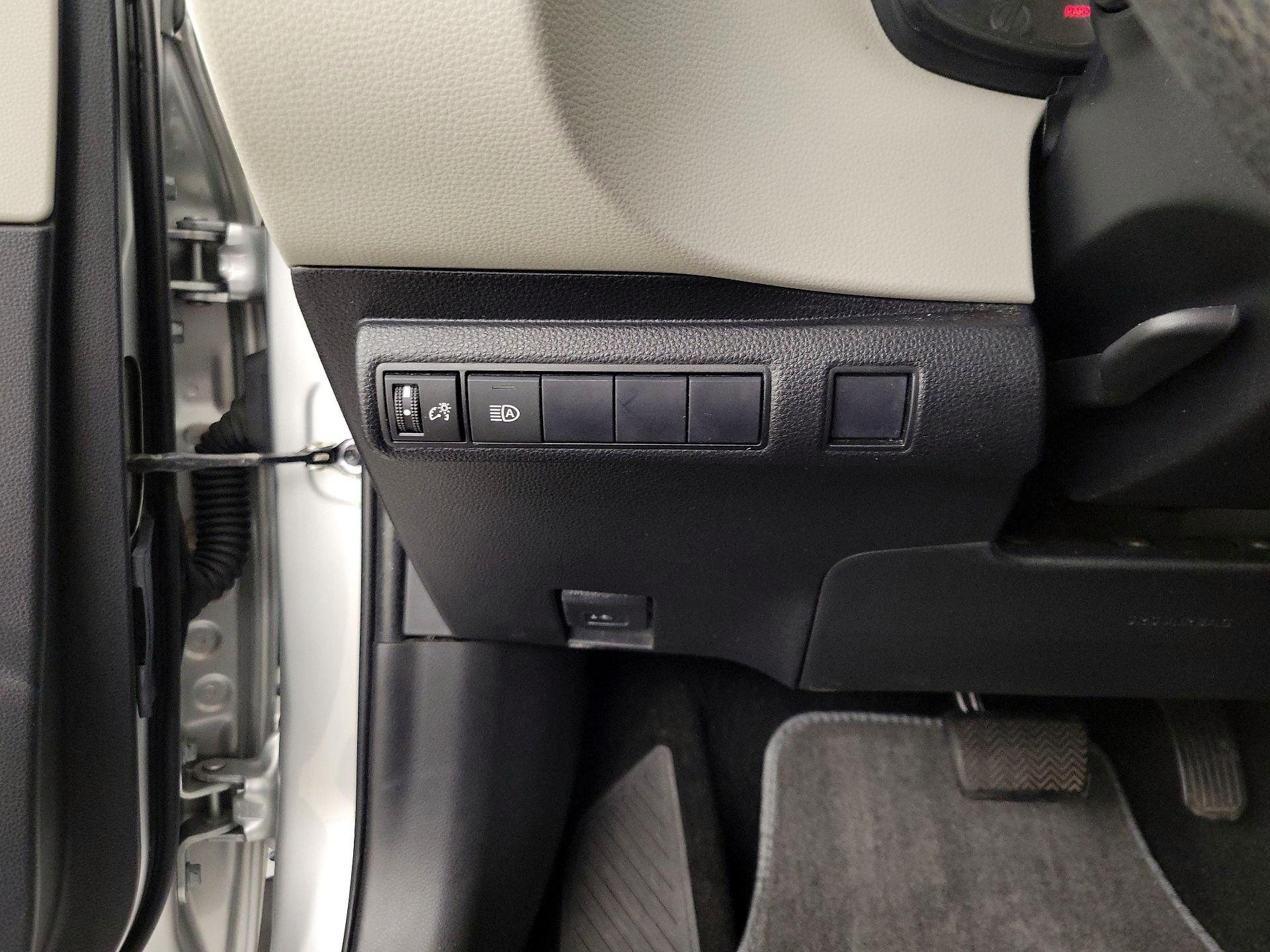 Thumbnail: 2021 Toyota Corolla - 13