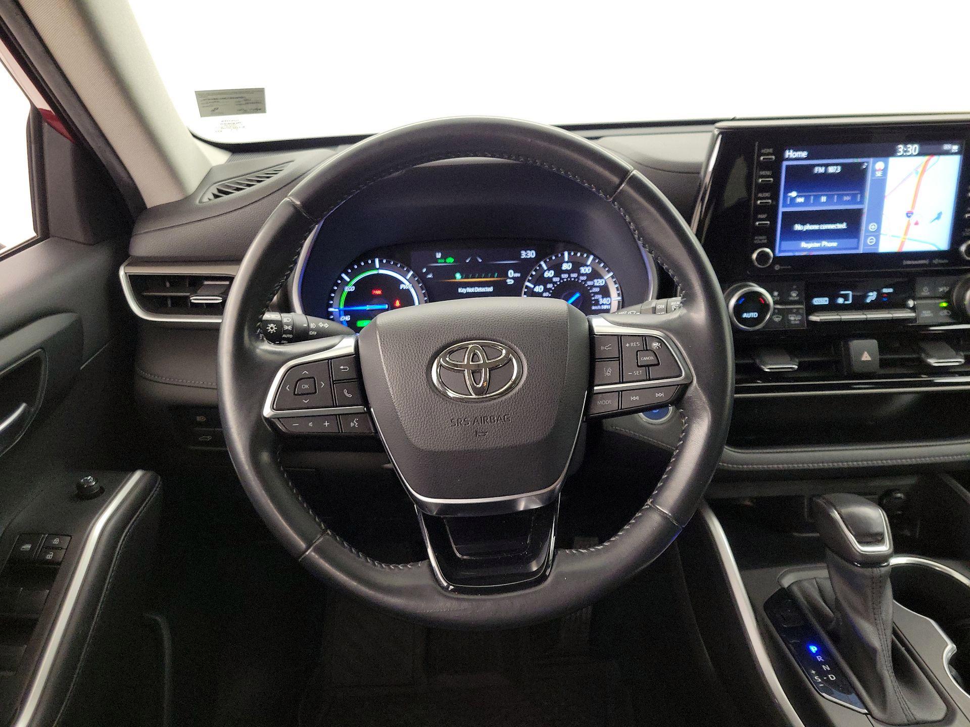 Thumbnail: 2021 Toyota Highlander - 10