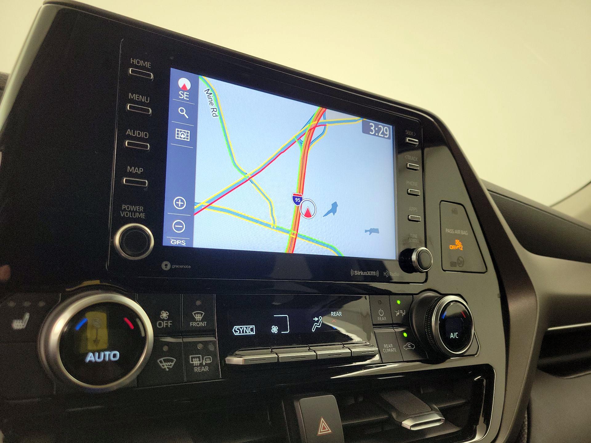 Thumbnail: 2021 Toyota Highlander - 14