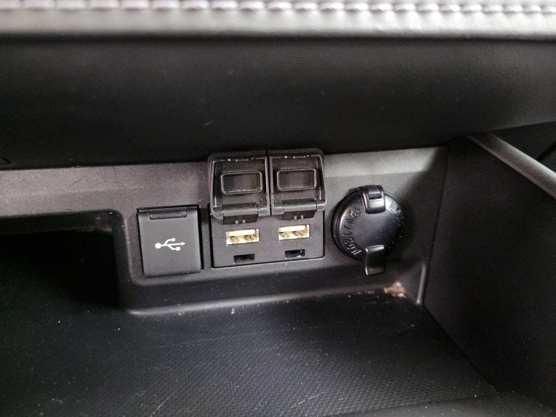 Thumbnail: 2021 Toyota Highlander - 19