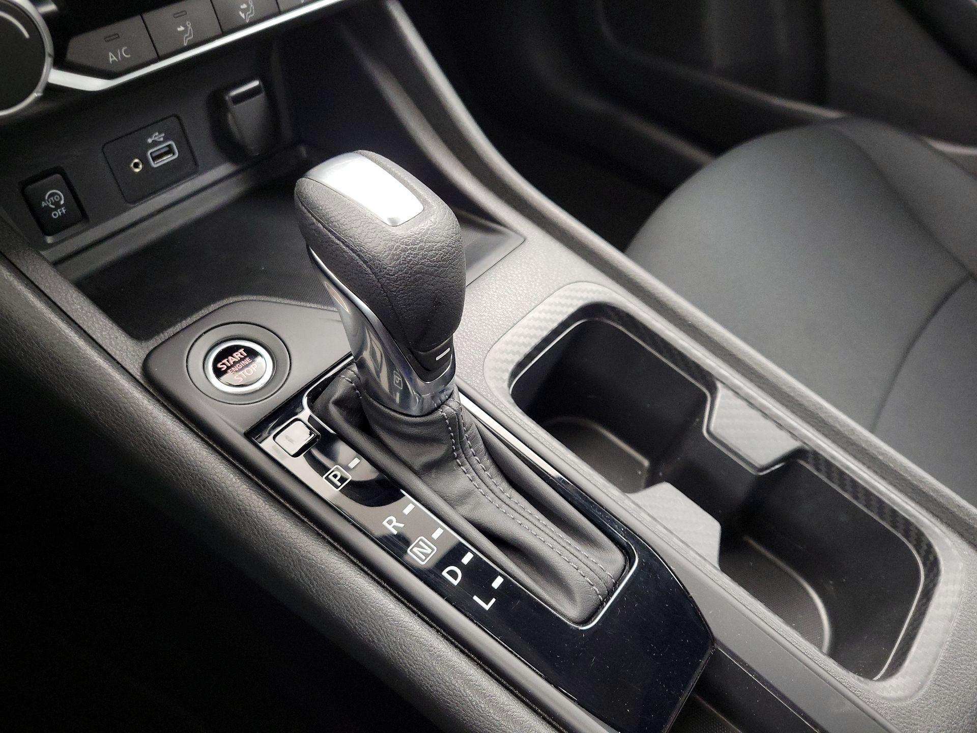 Thumbnail: 2024 Nissan Sentra - 17