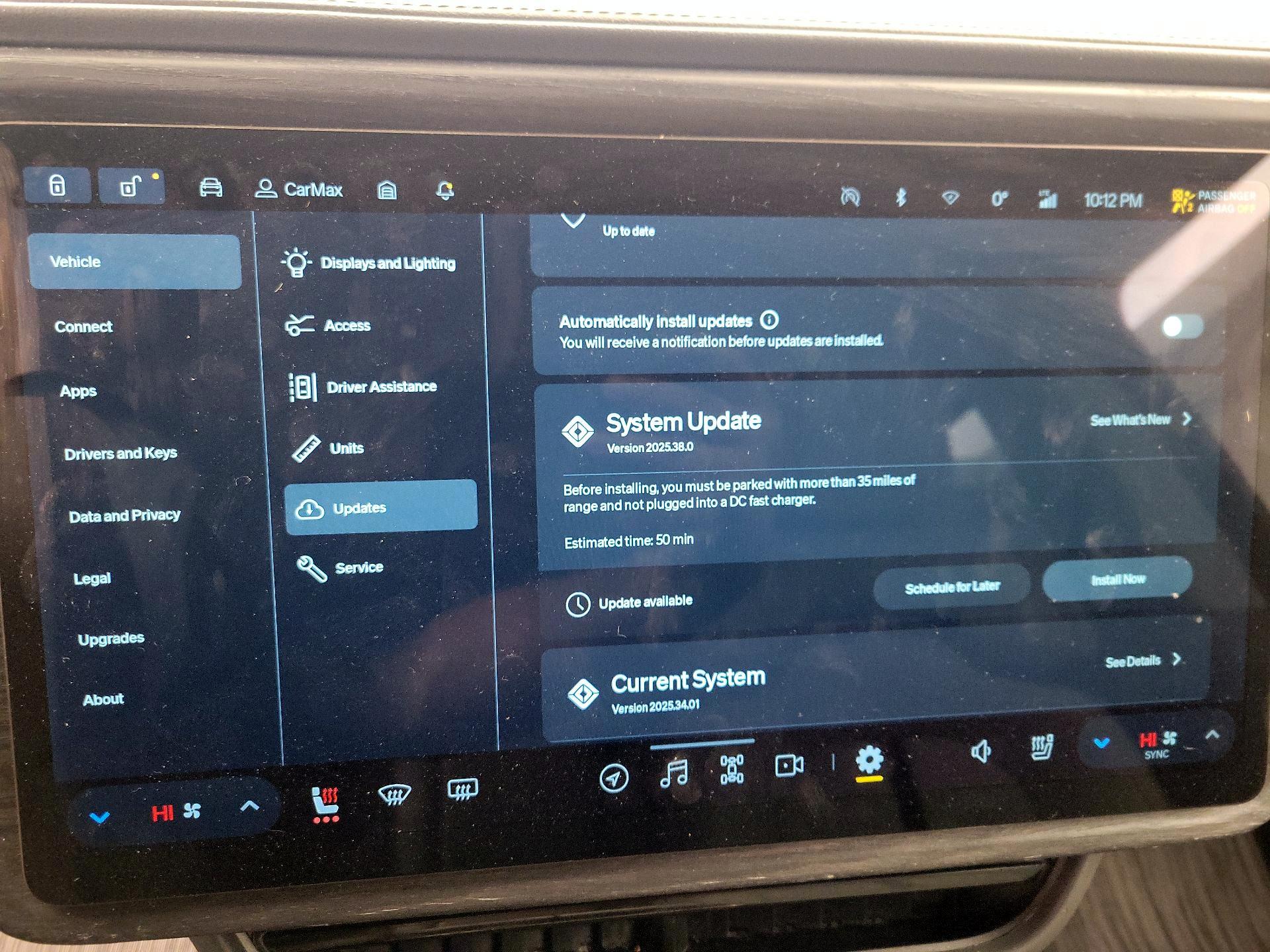 Thumbnail: 2023 Rivian R1S - 13