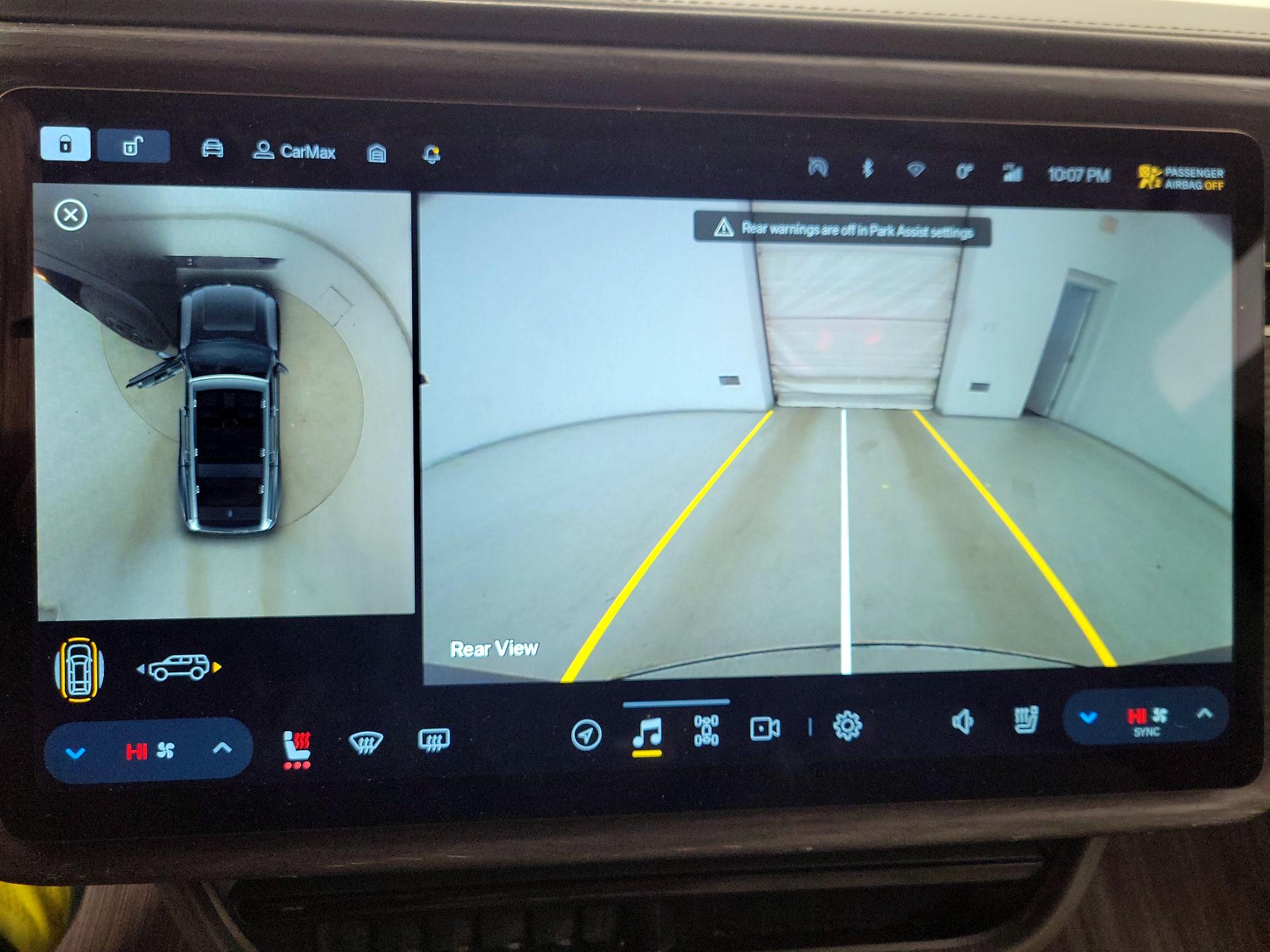 Thumbnail: 2023 Rivian R1S - 14