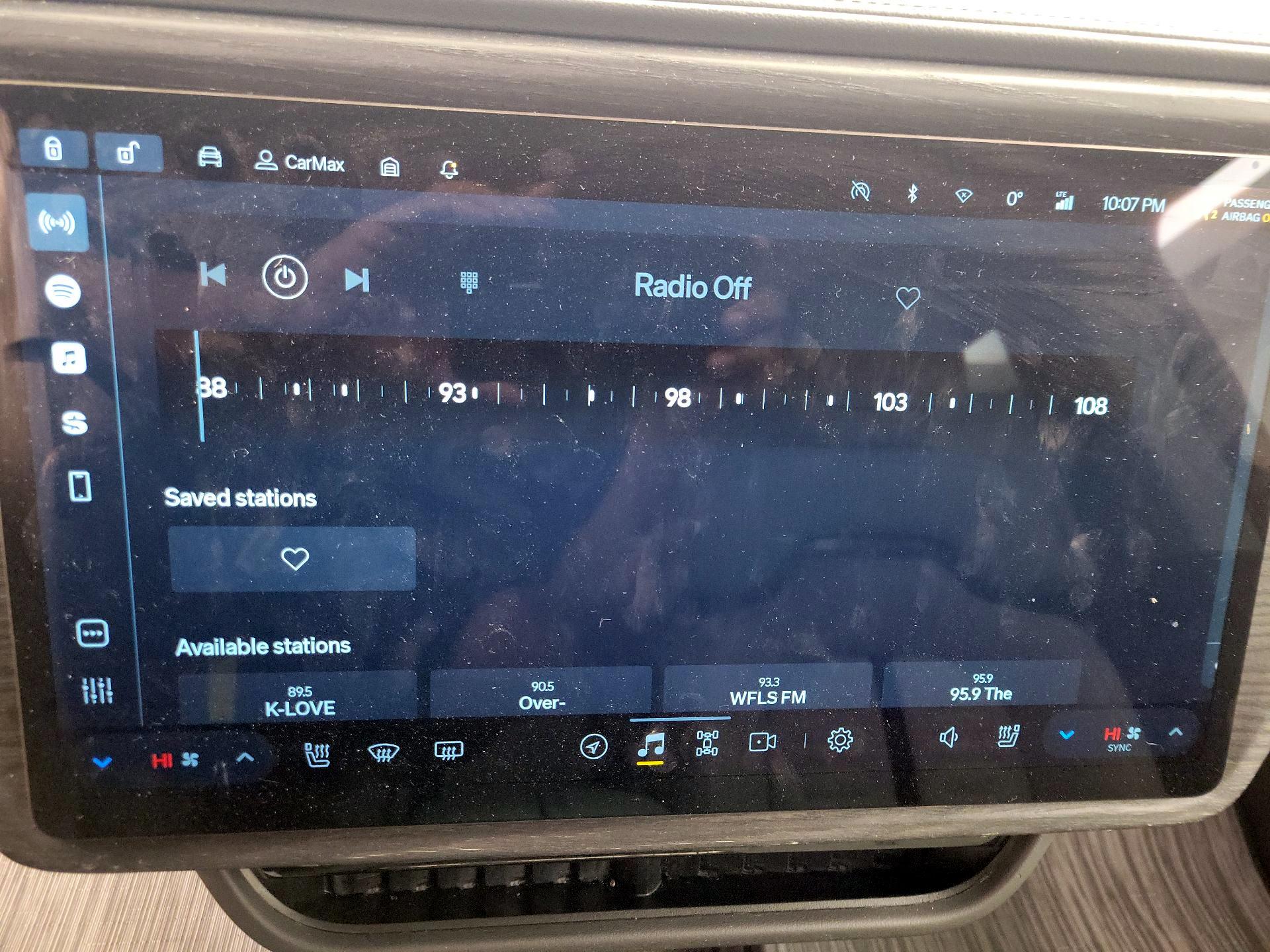 Thumbnail: 2023 Rivian R1S - 15