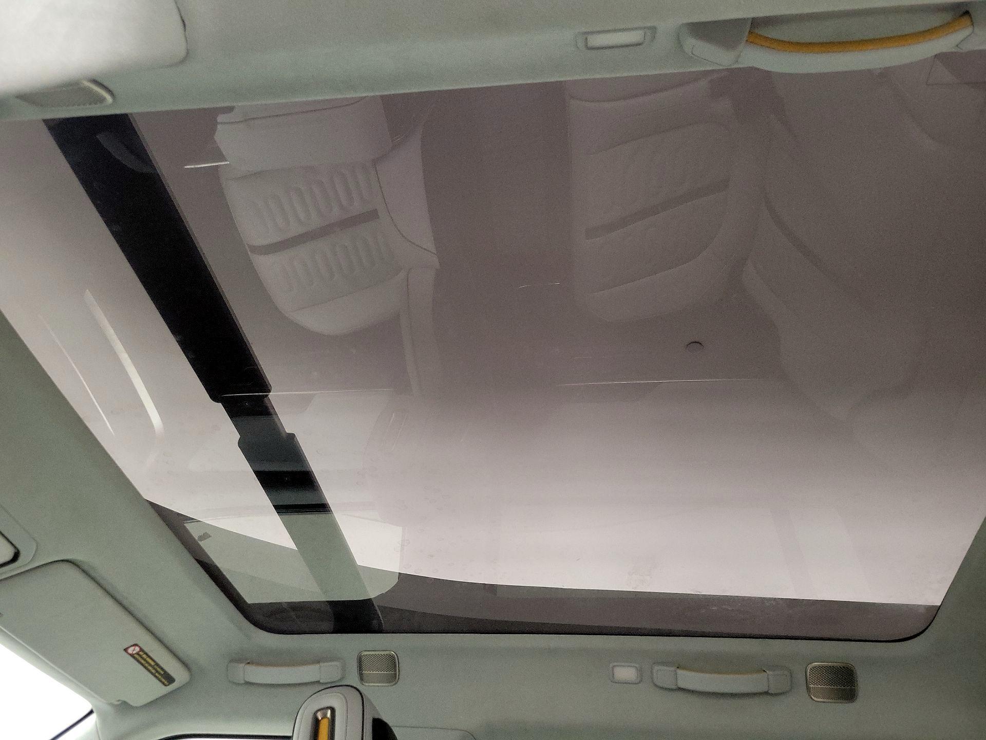 Thumbnail: 2023 Rivian R1S - 19