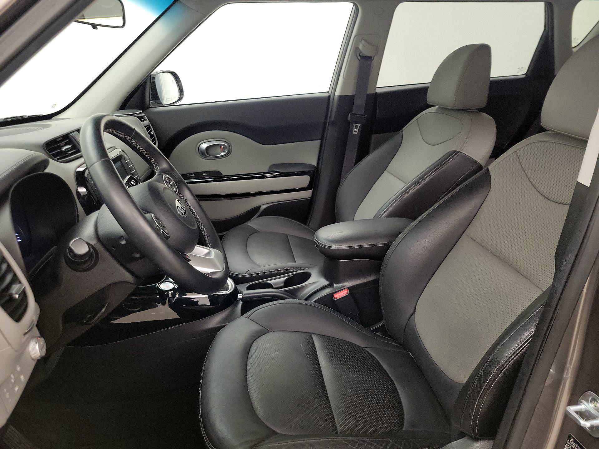 Thumbnail: 2017 Kia Soul - 11