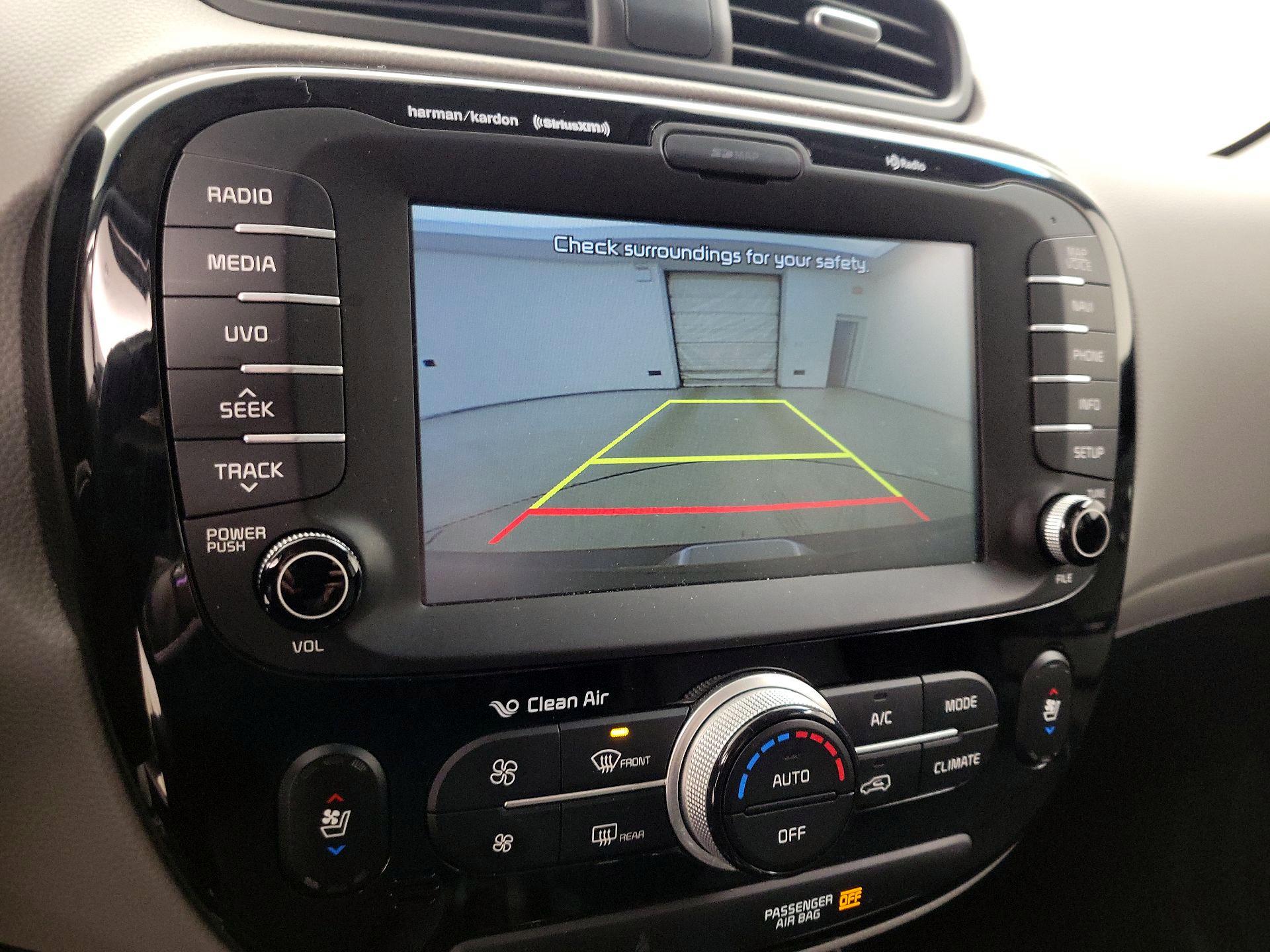 Thumbnail: 2017 Kia Soul - 15