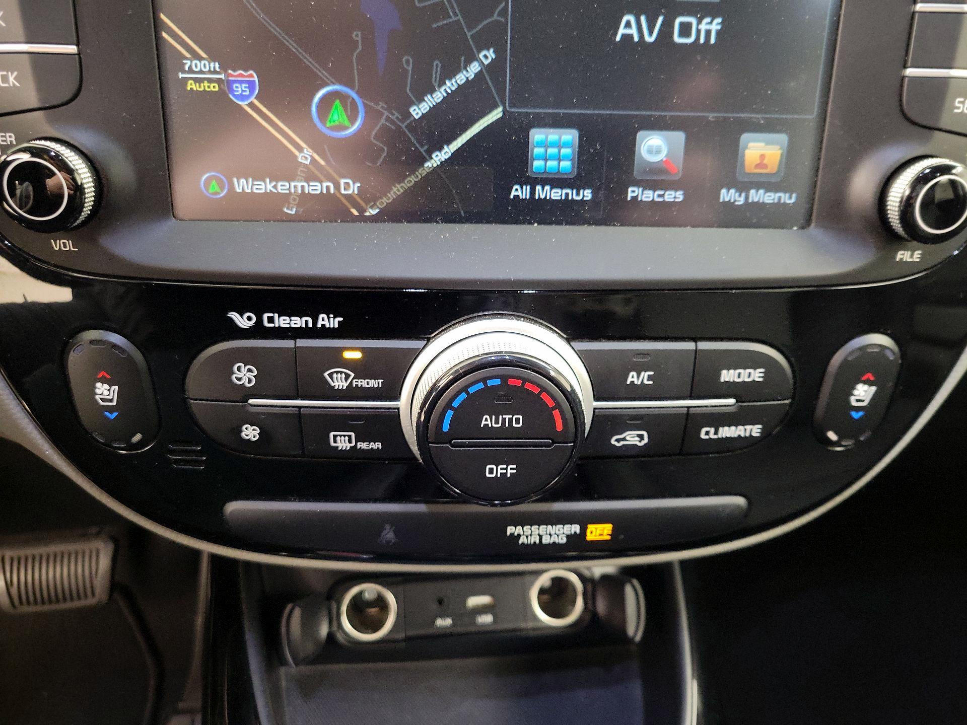 Thumbnail: 2017 Kia Soul - 17