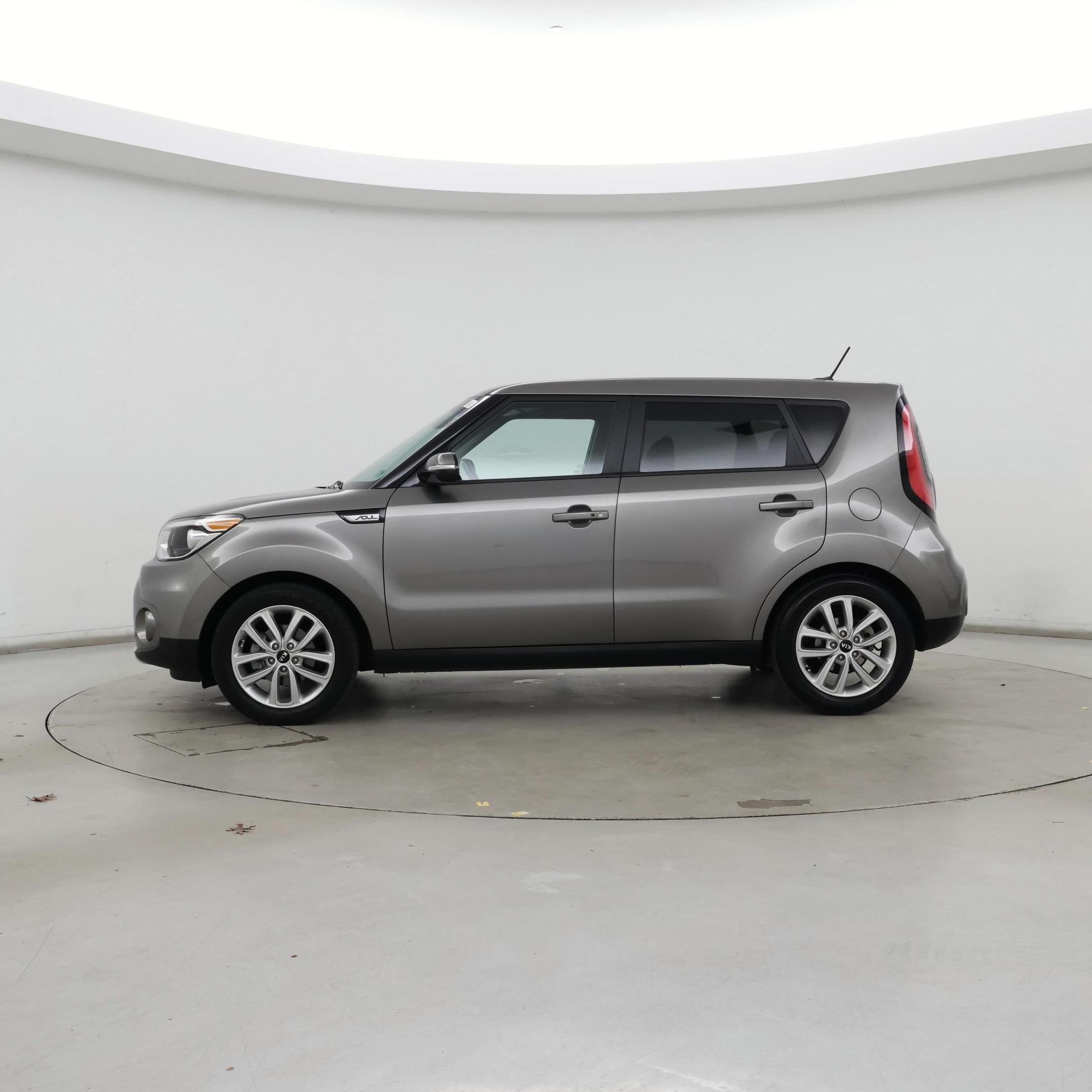 Thumbnail: 2017 Kia Soul - 3