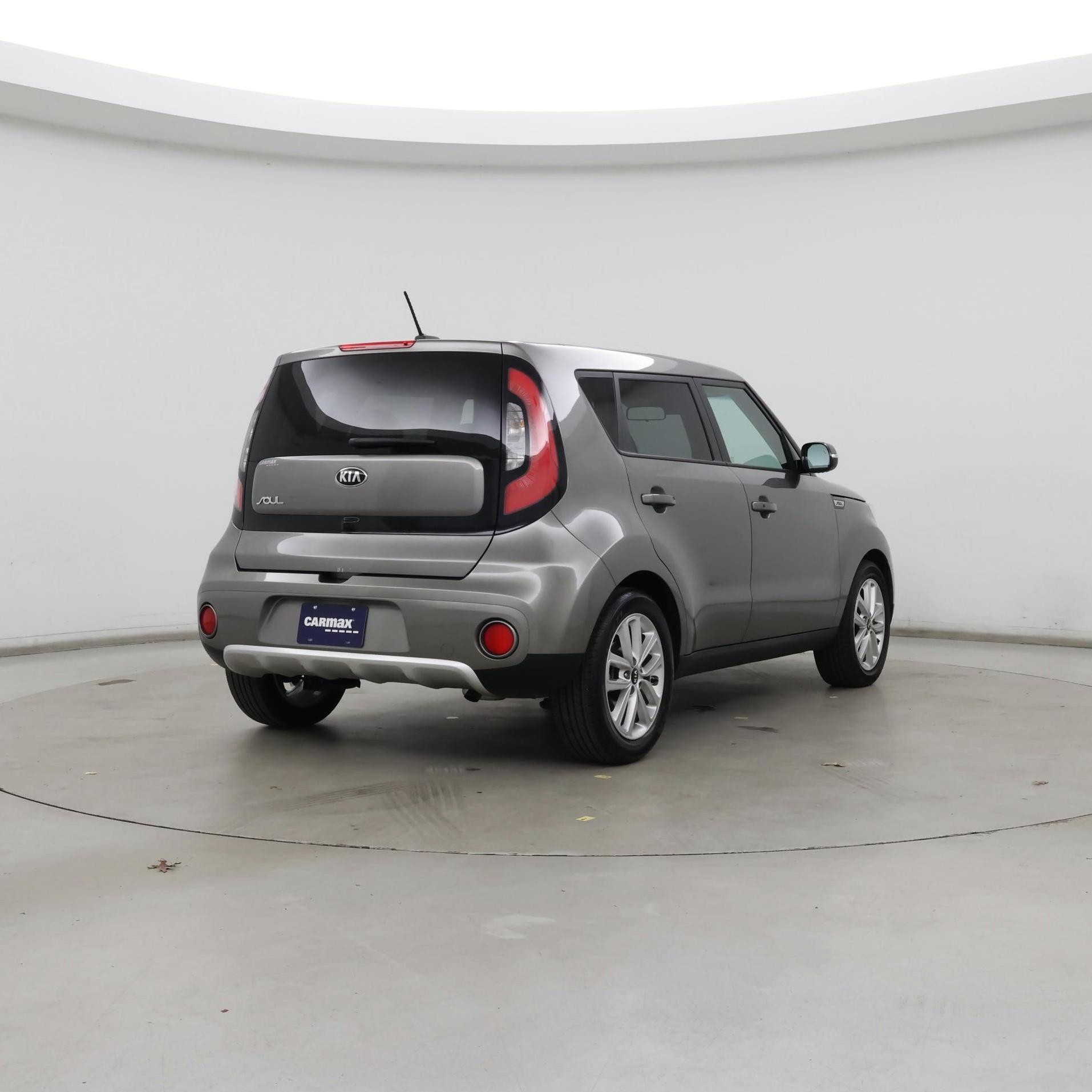 Thumbnail: 2017 Kia Soul - 8