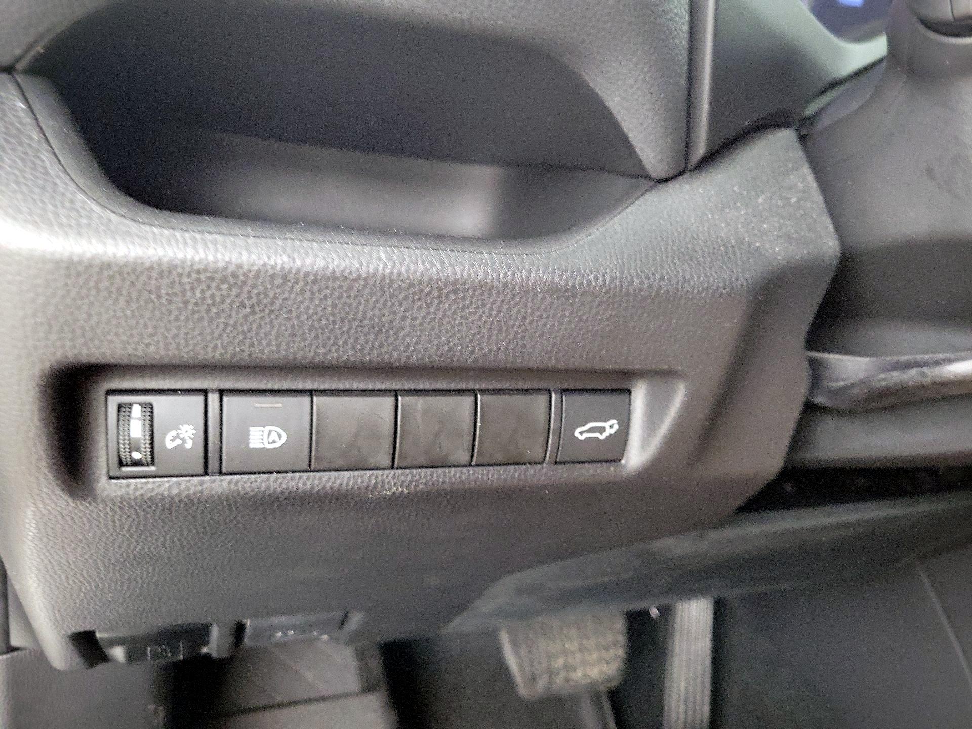 Thumbnail: 2021 Toyota RAV4 - 13