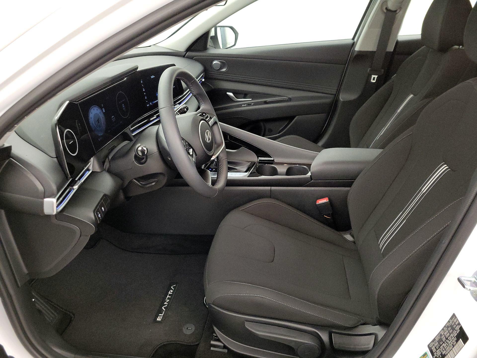 Thumbnail: 2025 Hyundai Elantra - 11