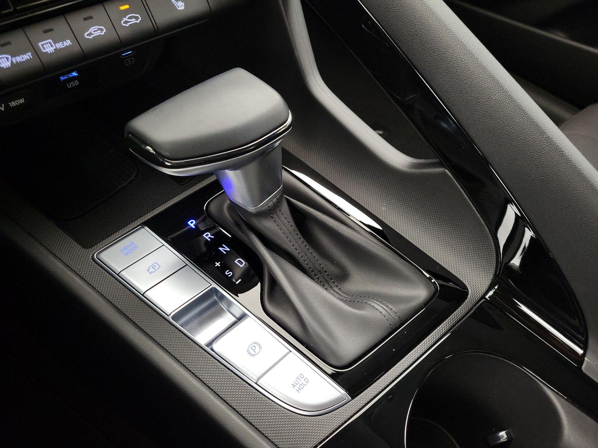 Thumbnail: 2025 Hyundai Elantra - 18