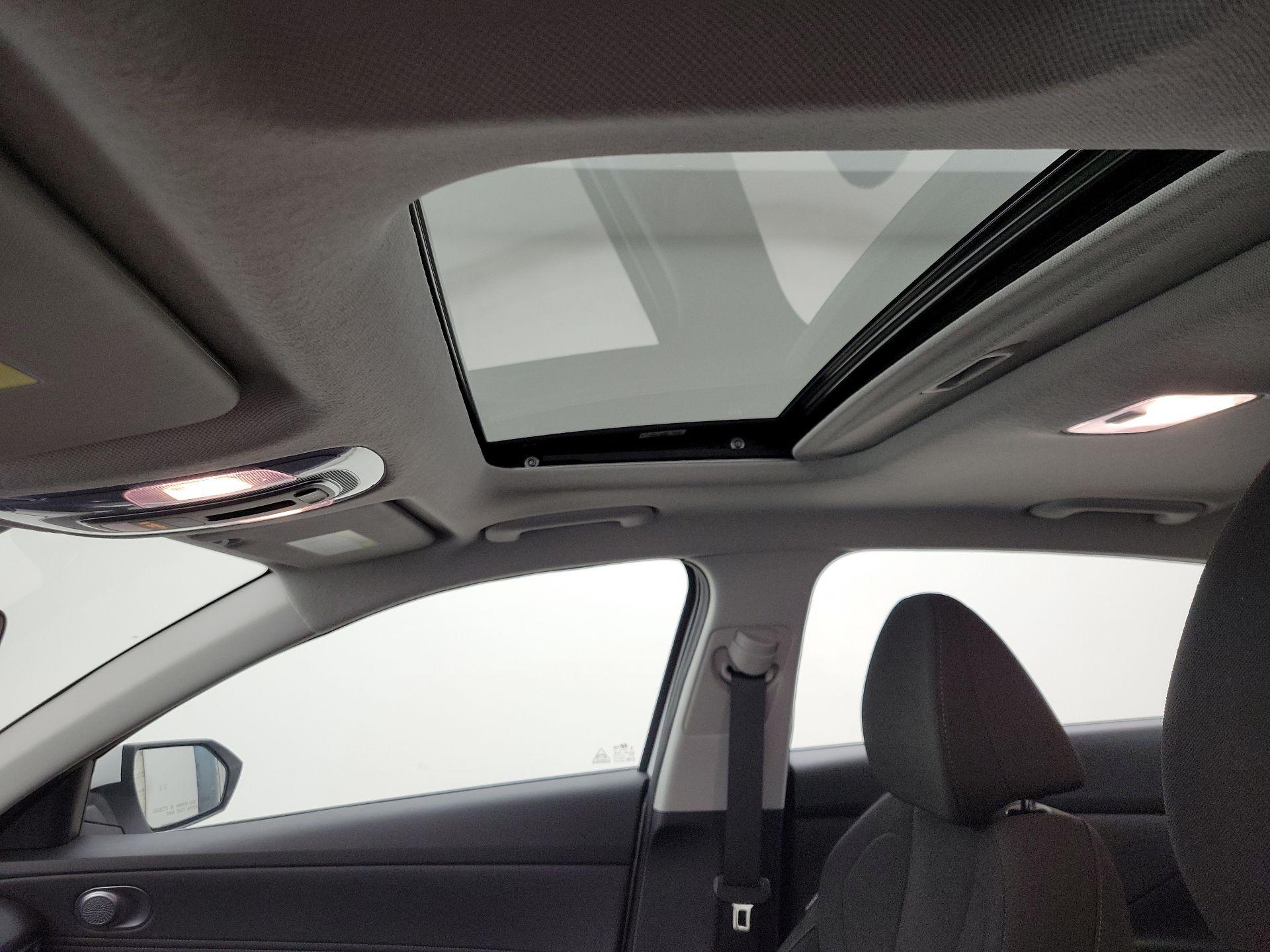 Thumbnail: 2025 Hyundai Elantra - 20