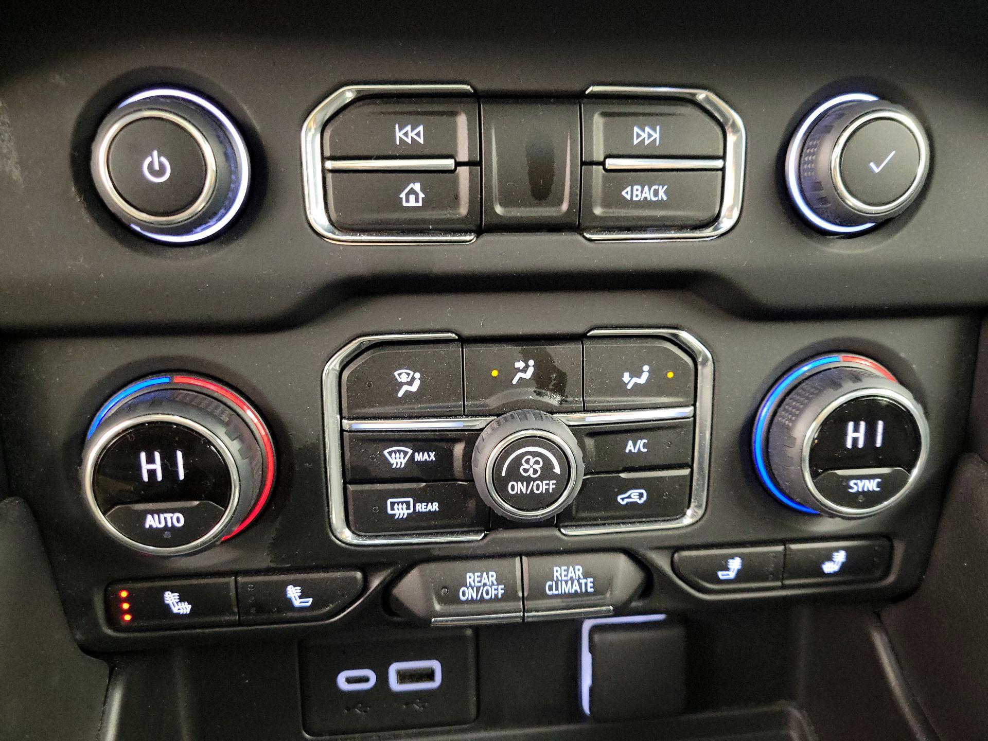 Thumbnail: 2023 Chevrolet Suburban - 16