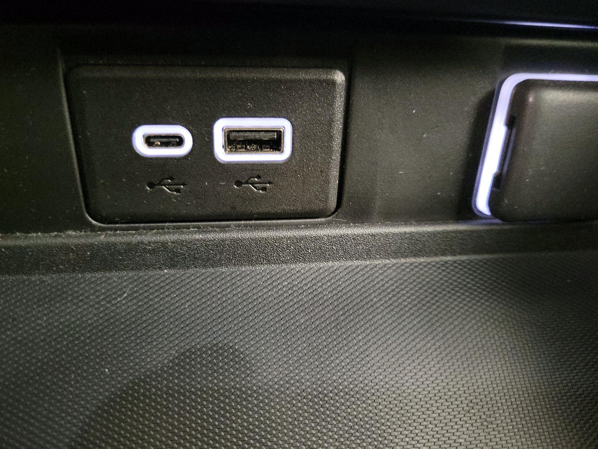 Thumbnail: 2023 Chevrolet Suburban - 18