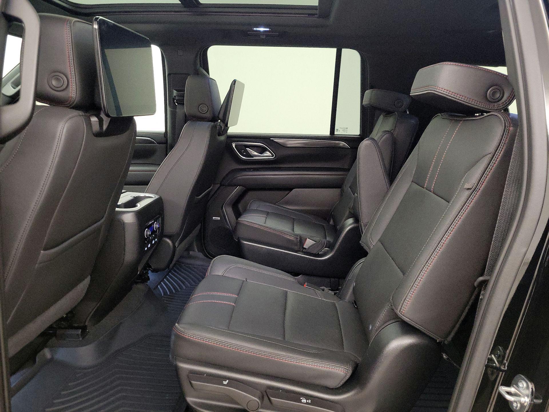 Thumbnail: 2023 Chevrolet Suburban - 20