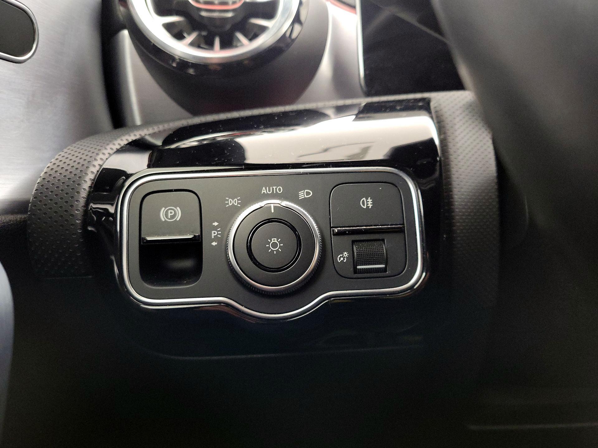 Thumbnail: 2021 Mercedes-Benz A-Class - 13