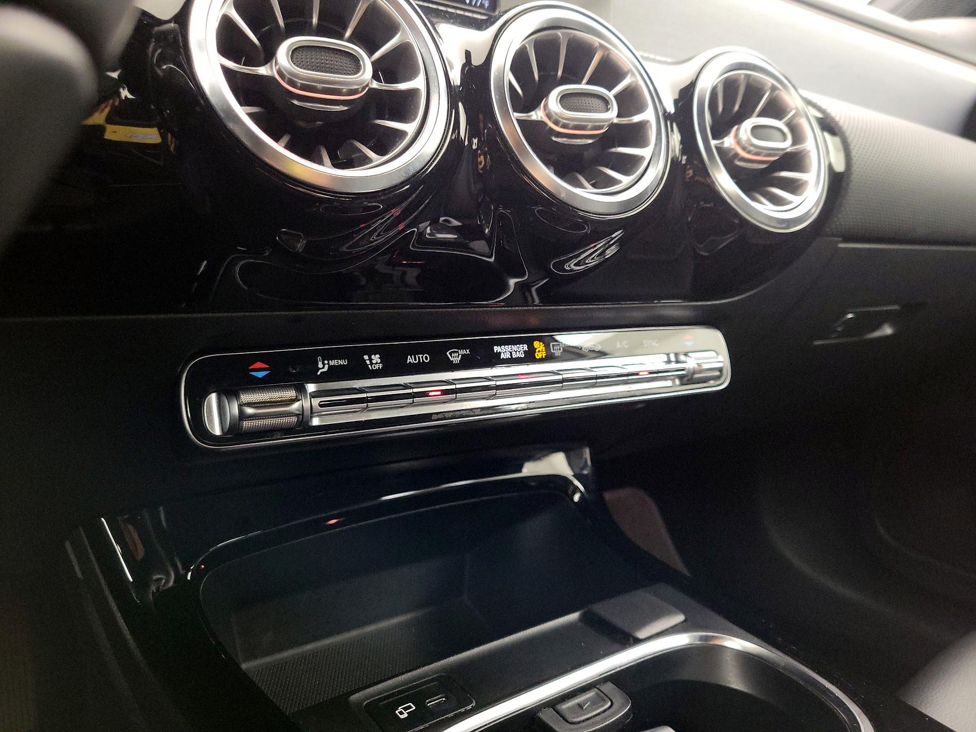 Thumbnail: 2021 Mercedes-Benz A-Class - 16