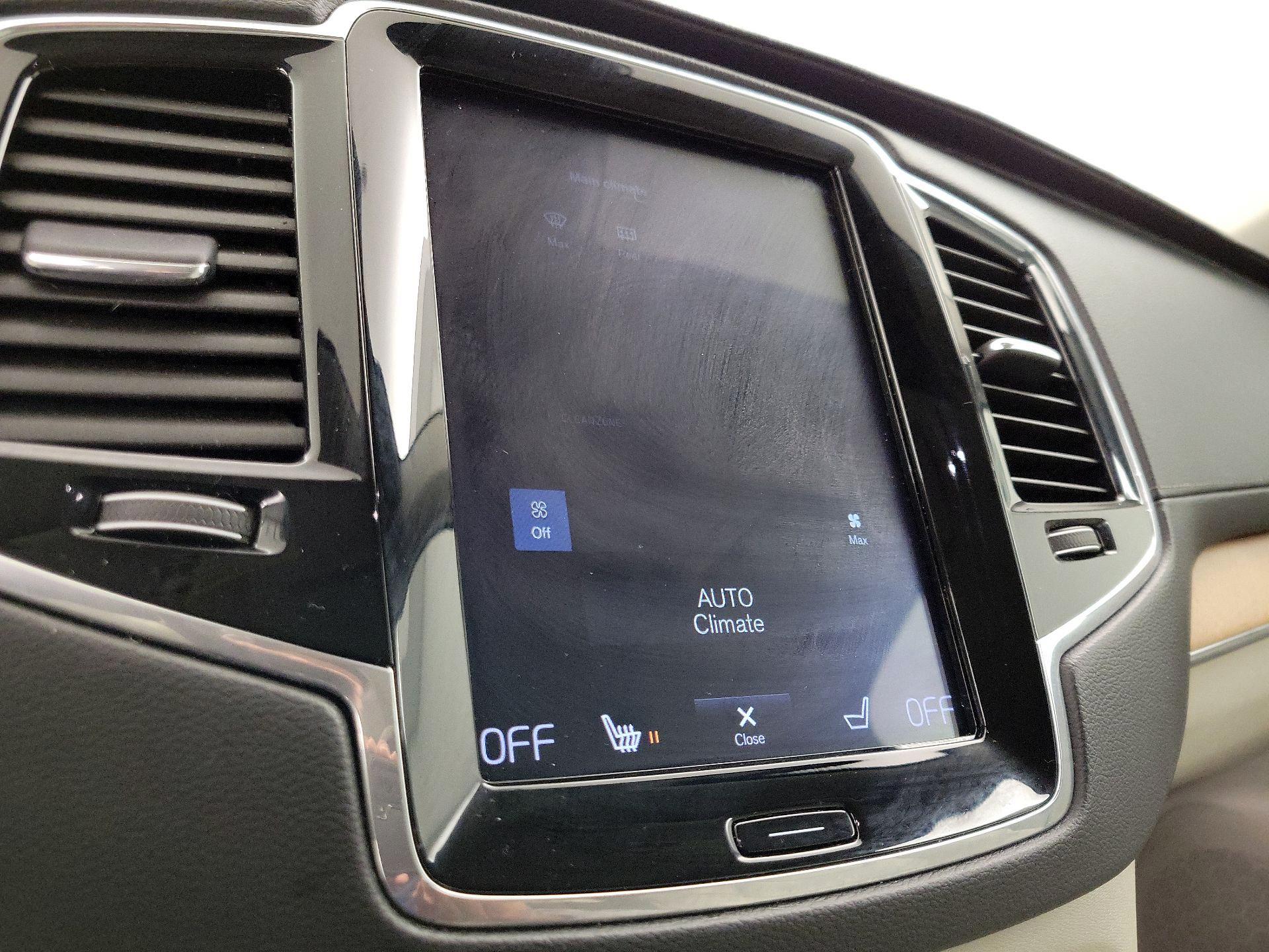 Thumbnail: 2018 Volvo XC90 - 17