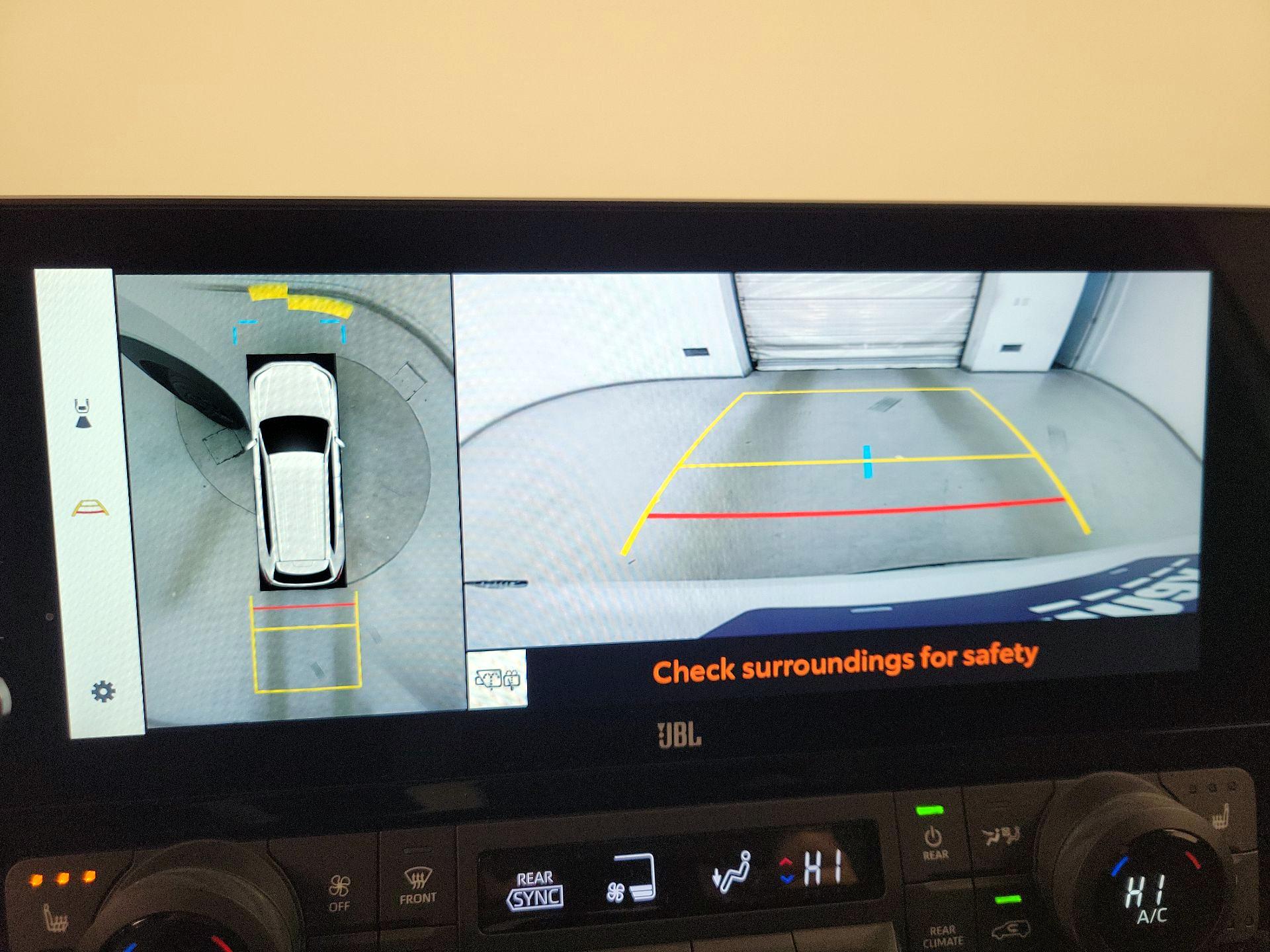 Thumbnail: 2026 Toyota Highlander - 15