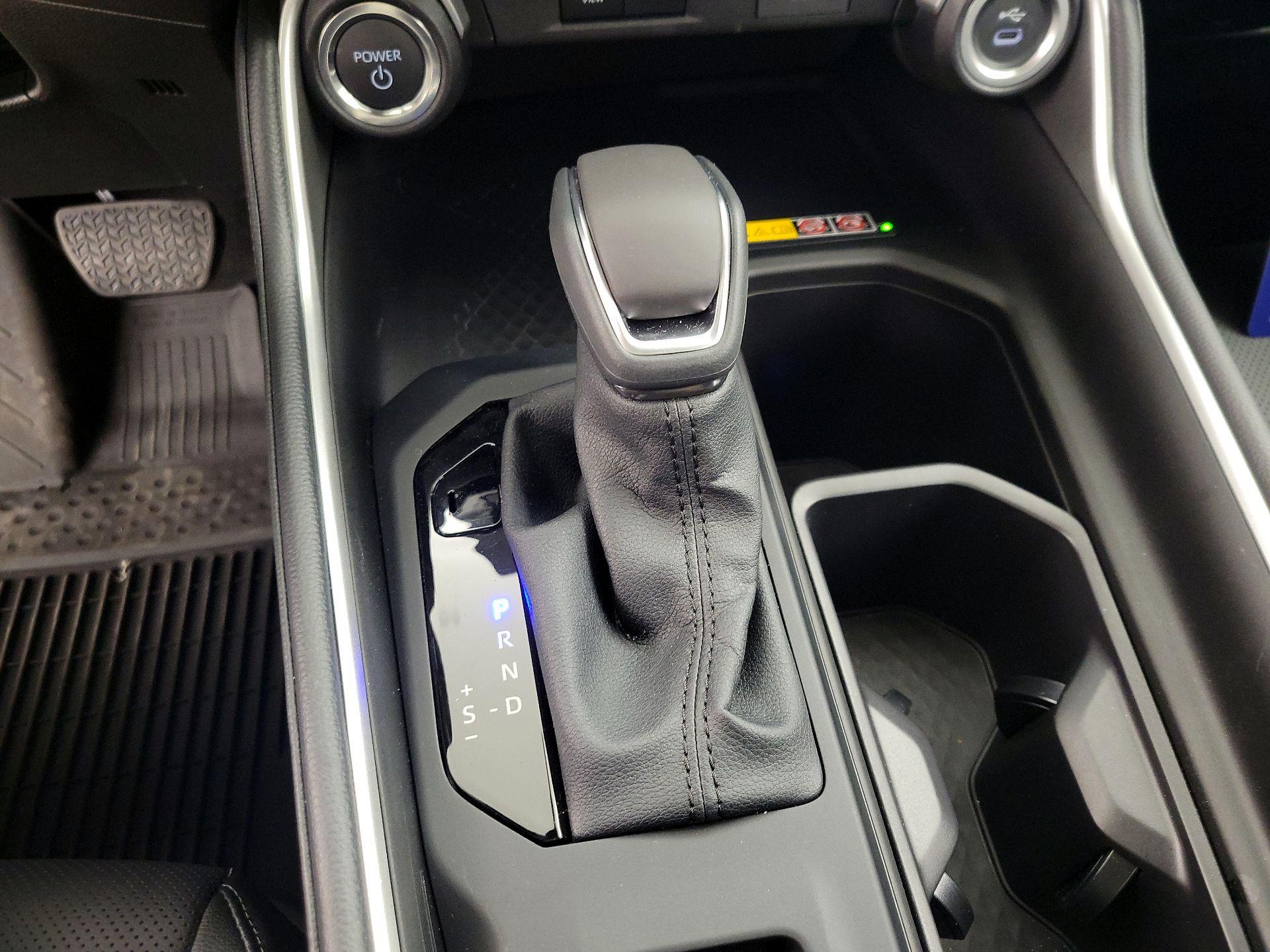 Thumbnail: 2026 Toyota Highlander - 18