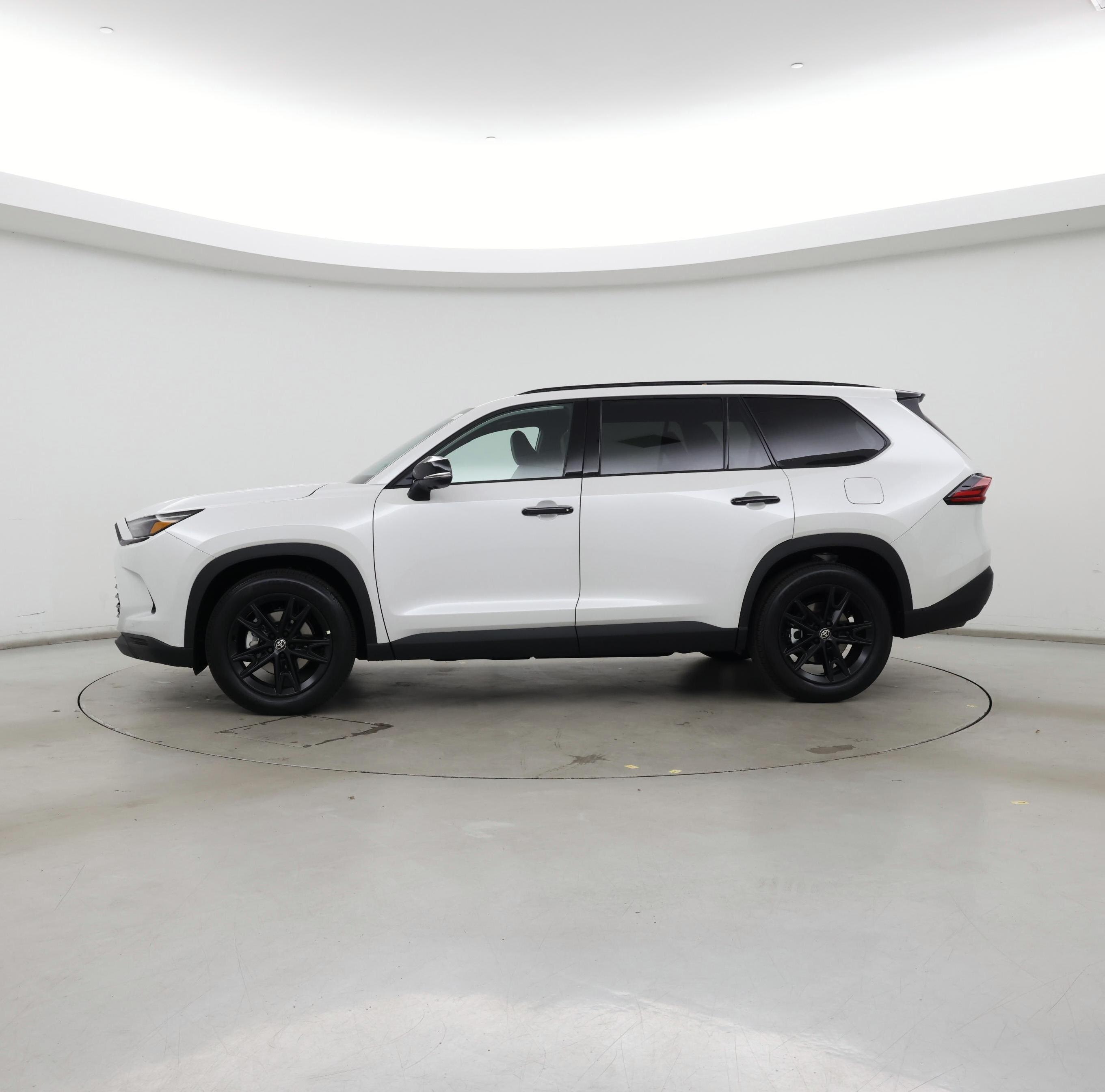 Thumbnail: 2026 Toyota Highlander - 3