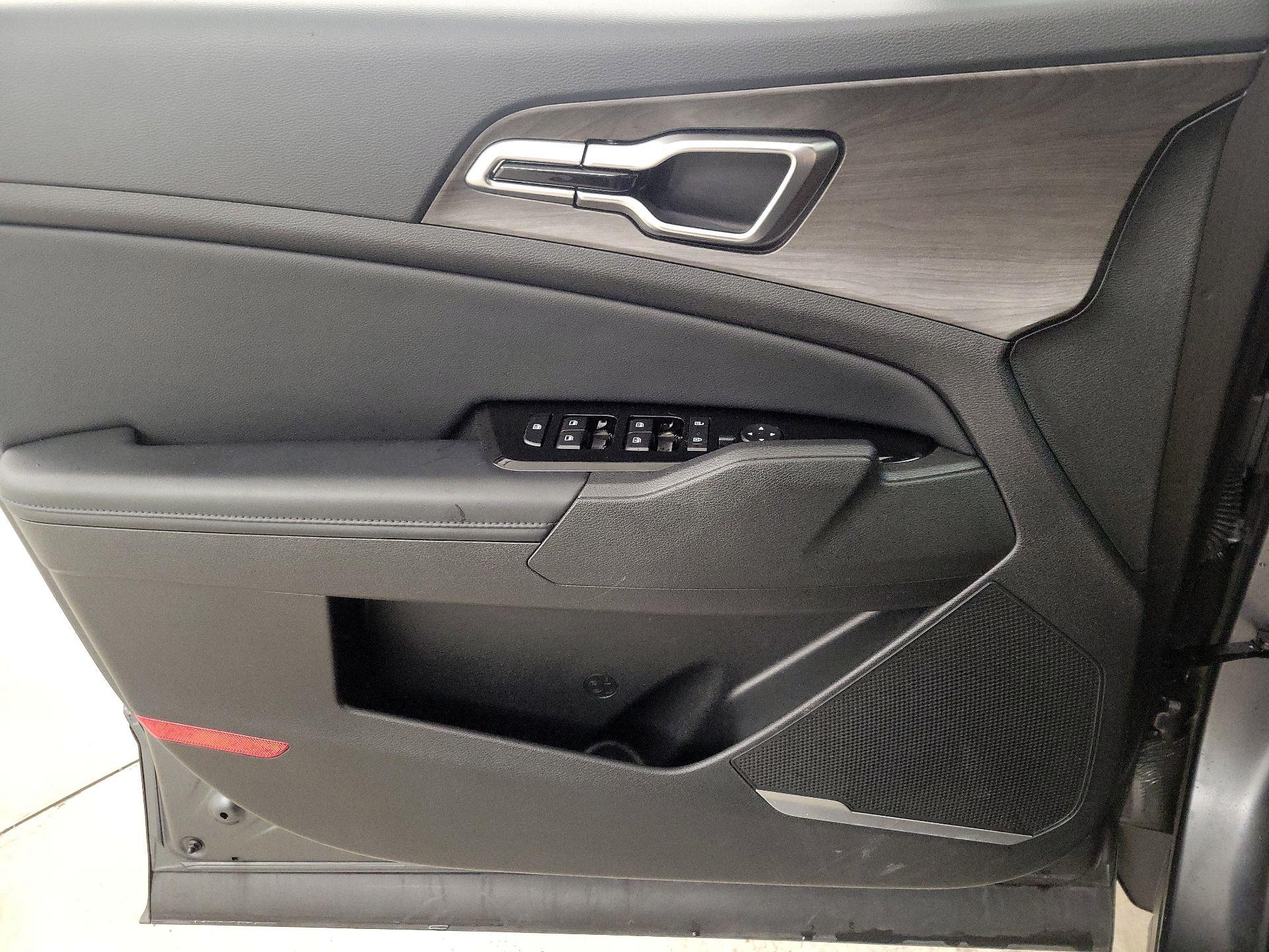 Thumbnail: 2023 Kia Sportage - 12