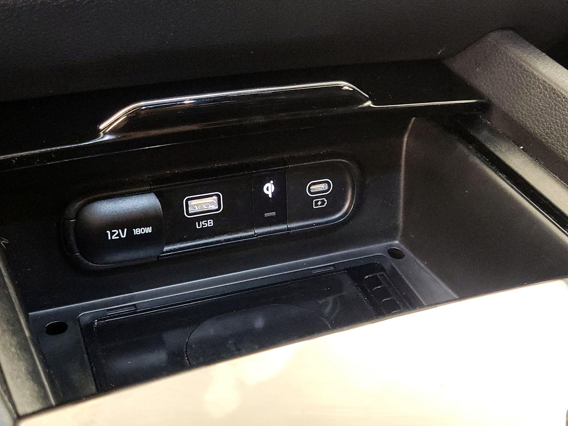 Thumbnail: 2023 Kia Sportage - 19