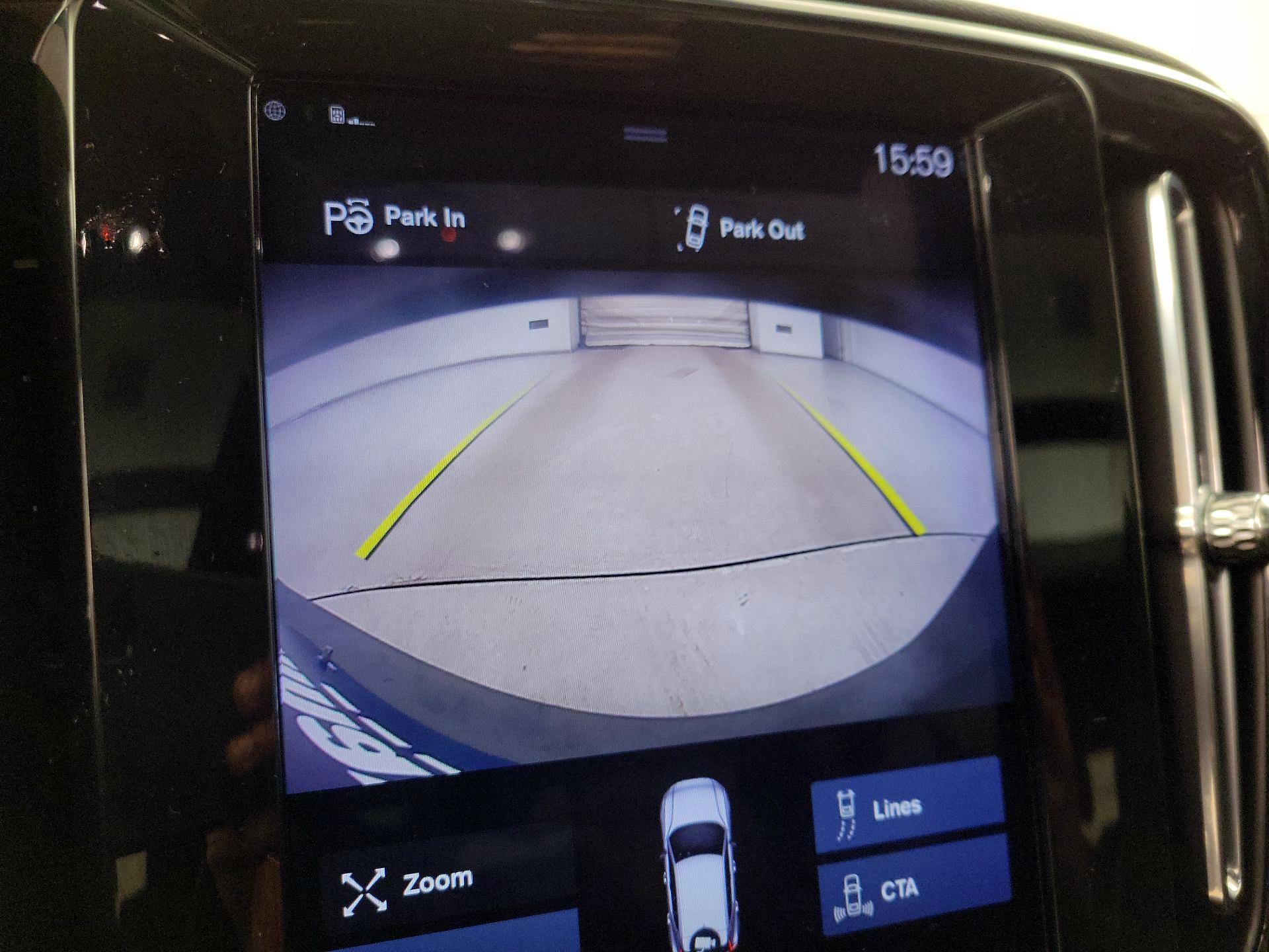 Thumbnail: 2019 Volvo XC40 - 15