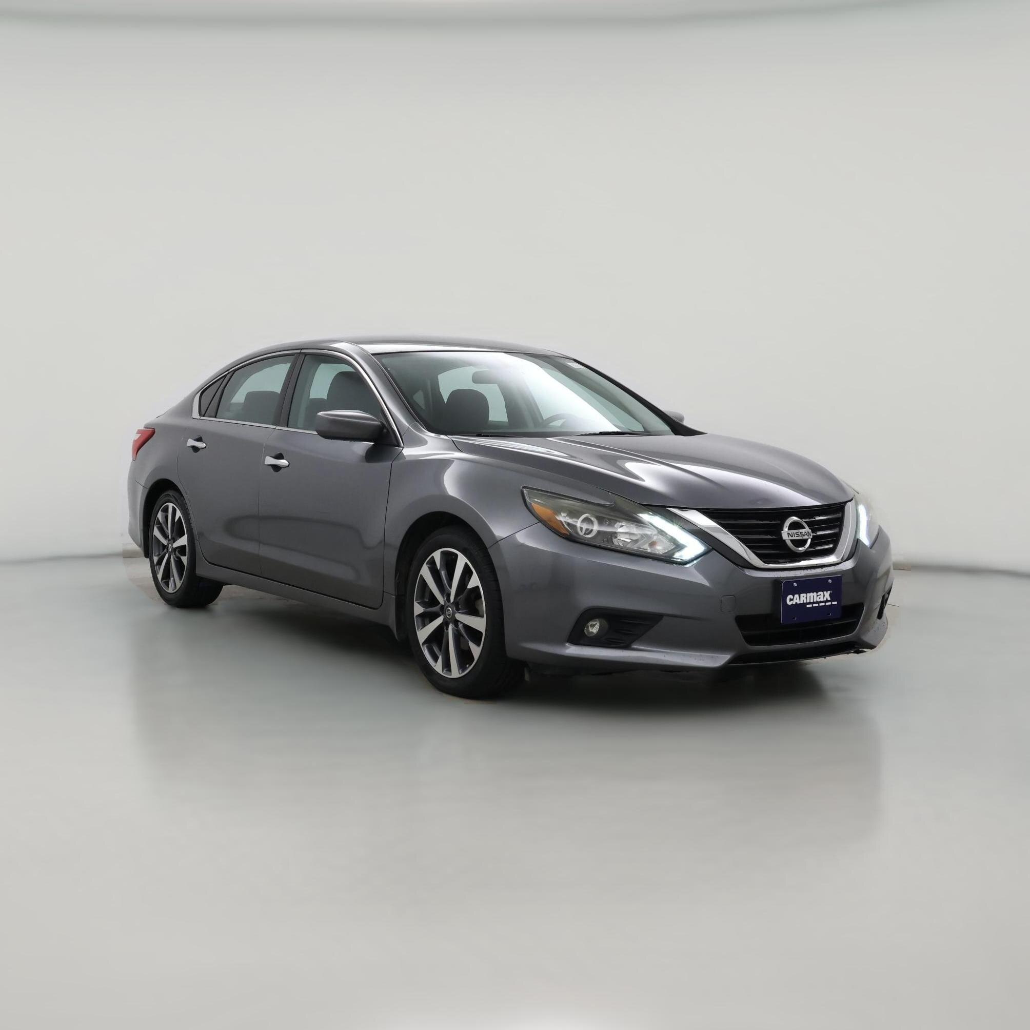 Thumbnail: 2016 Nissan Altima - 1