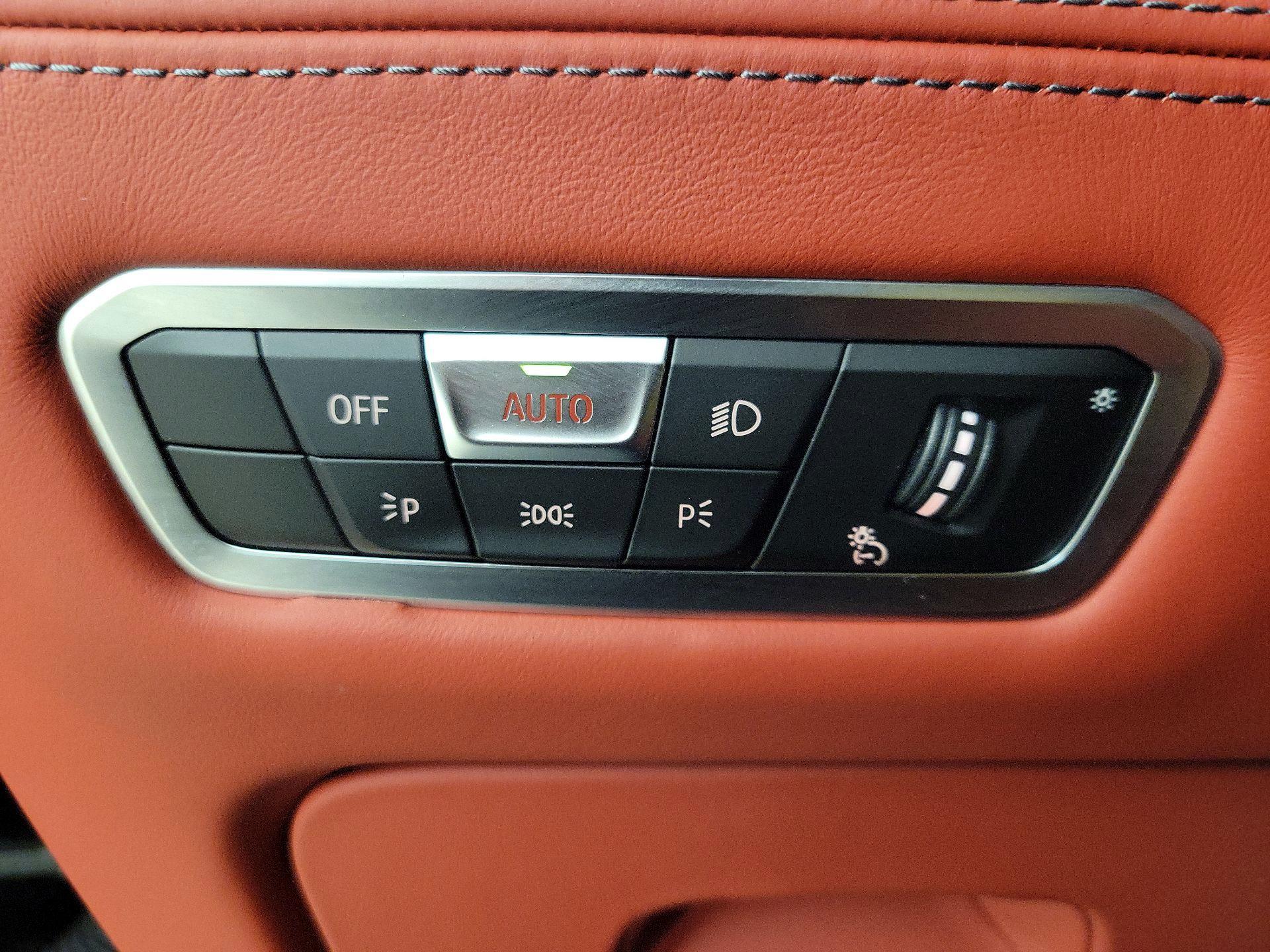 Thumbnail: 2022 BMW X5 - 13