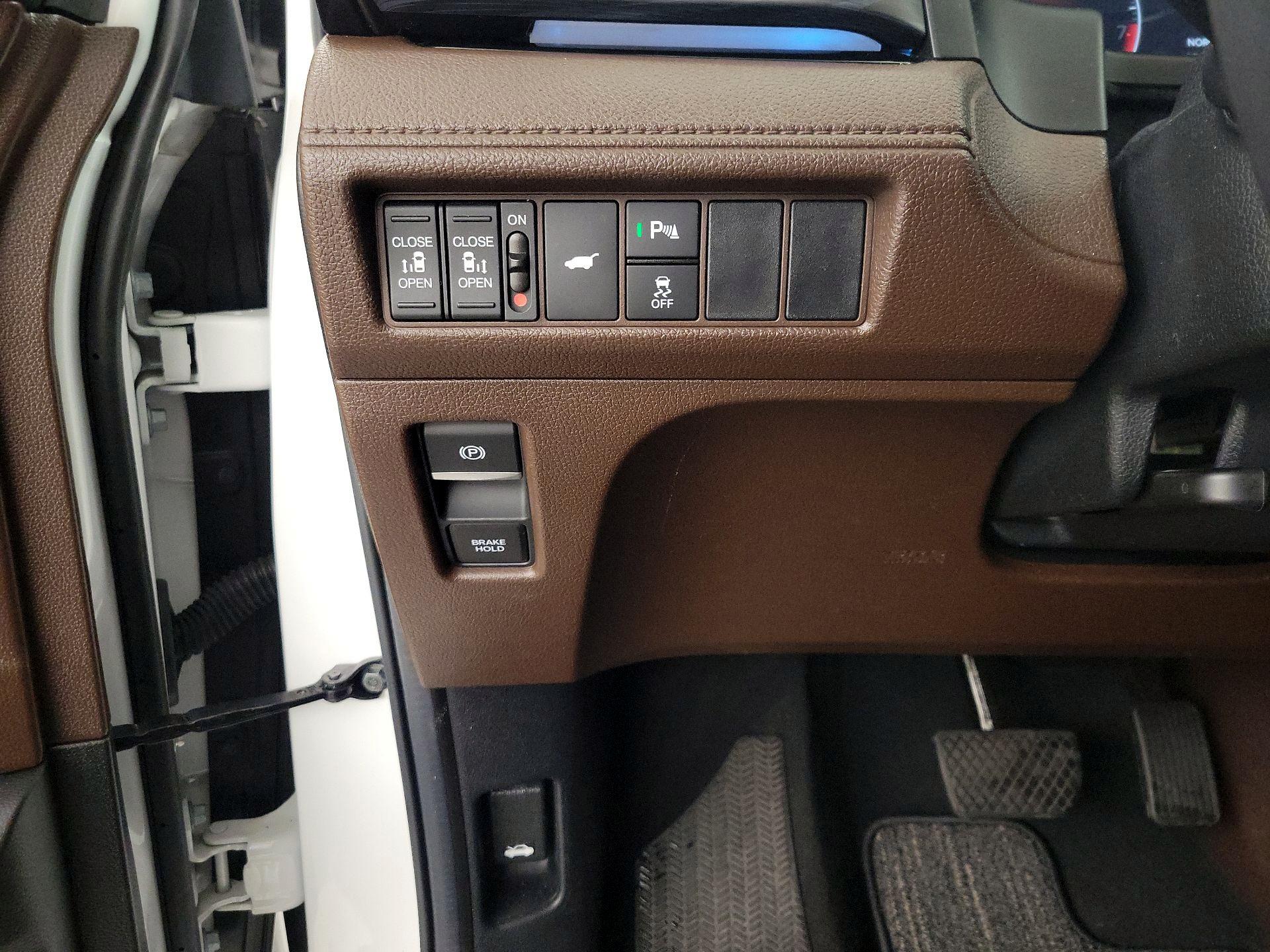 Thumbnail: 2025 Honda Odyssey - 13