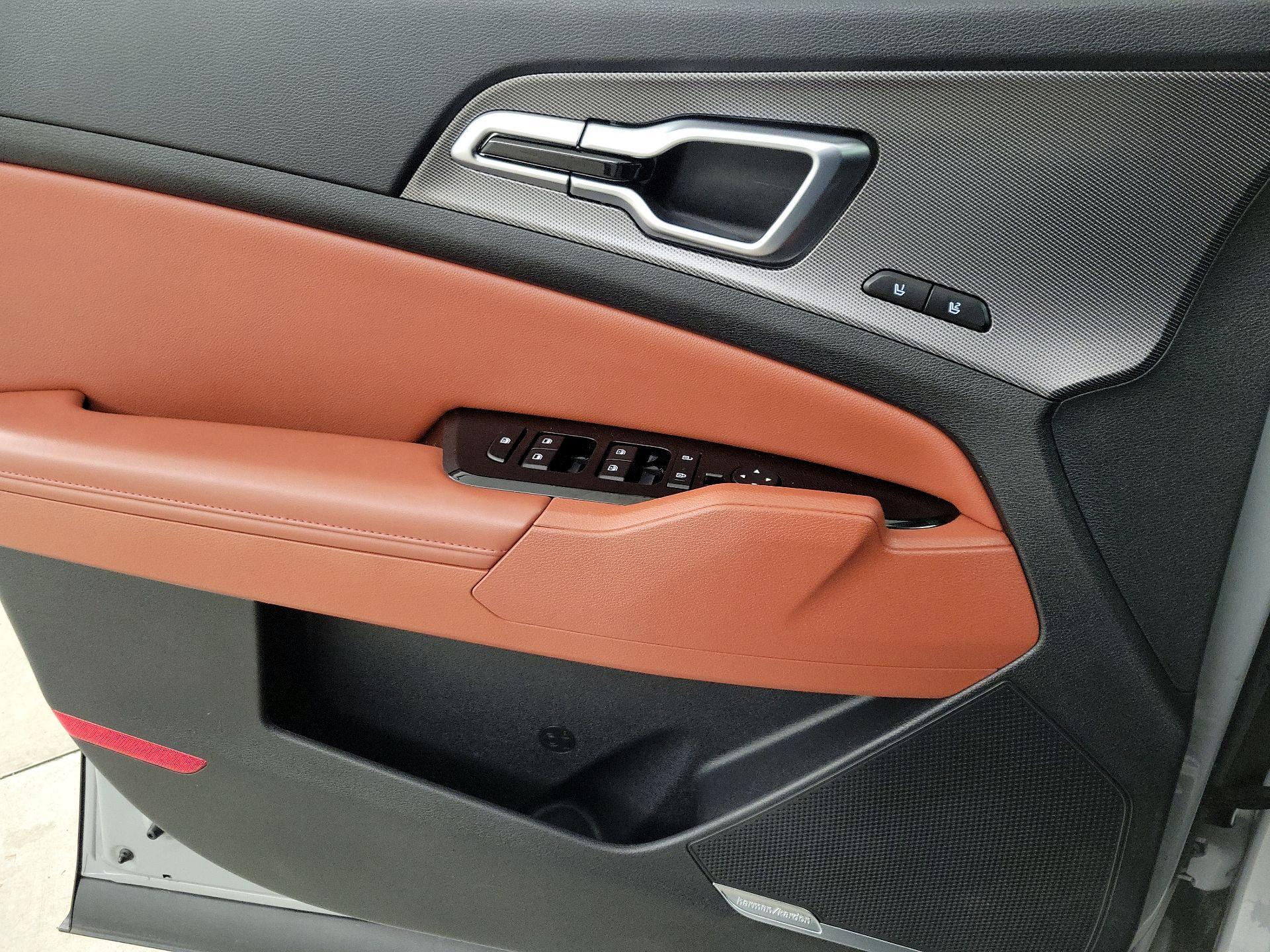 Thumbnail: 2023 Kia Sportage - 12