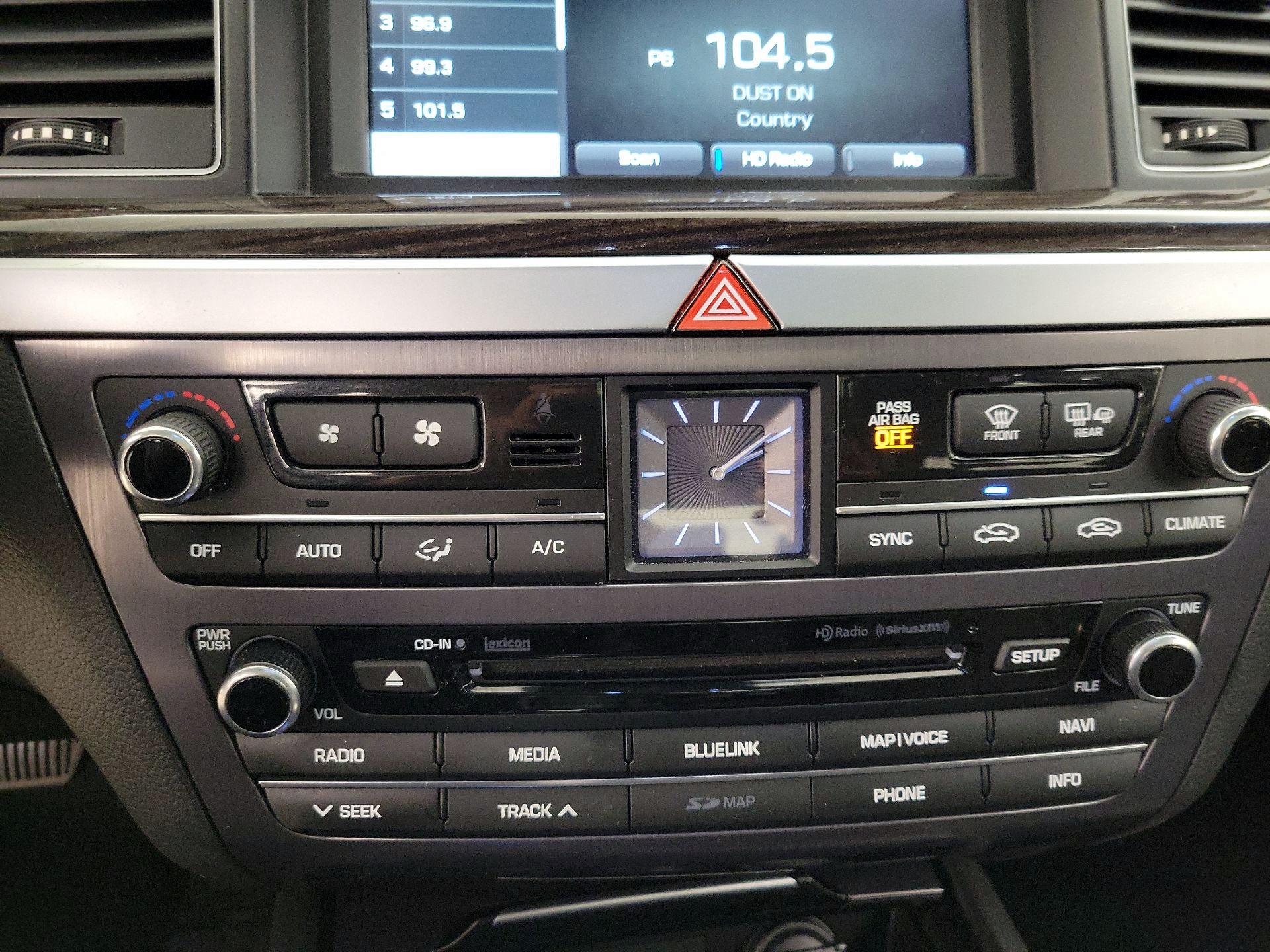 Thumbnail: 2016 Hyundai Genesis - 17